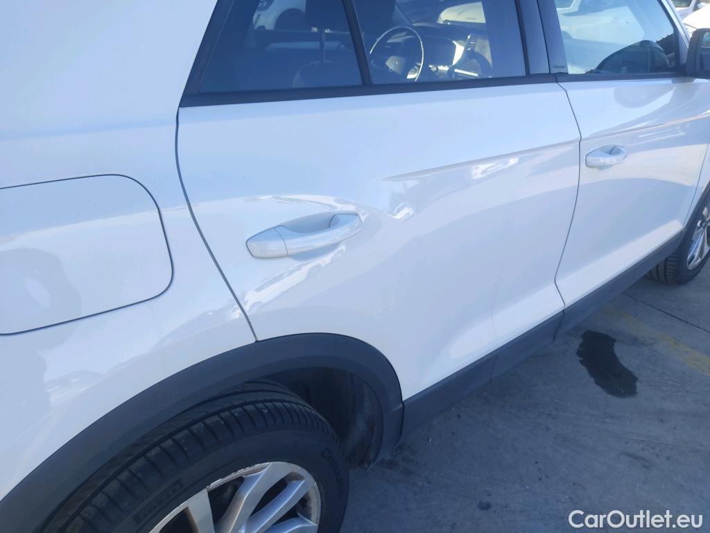  Volkswagen  T-ROC  Life 2.0 TDI 115CV MT6 E6d #35