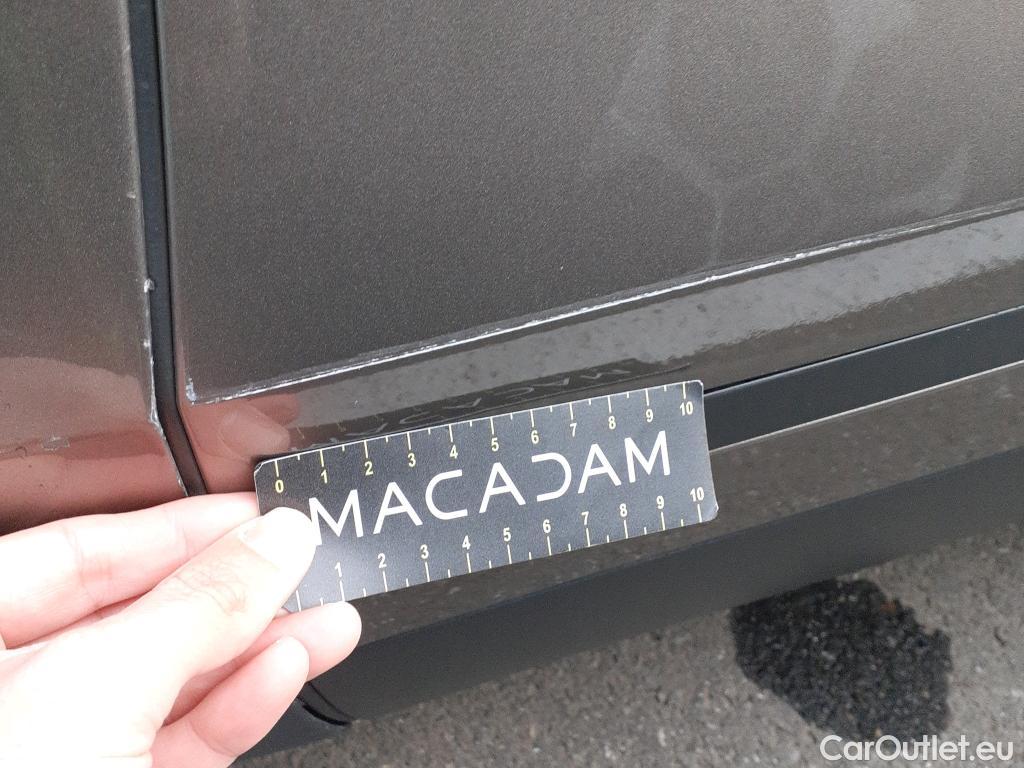  Land Rover  Range Rover LAND ROVER  Velar / 2017 / 5P / todoterreno 2.0 D180 132kW (180CV) 4WD Auto #4