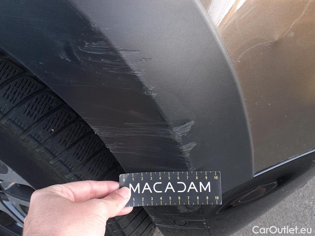  Land Rover  Defender LAND ROVER  / 2019 / 5P / todoterreno 2.0 P404E X 110 Aut 4WD PHEV #30