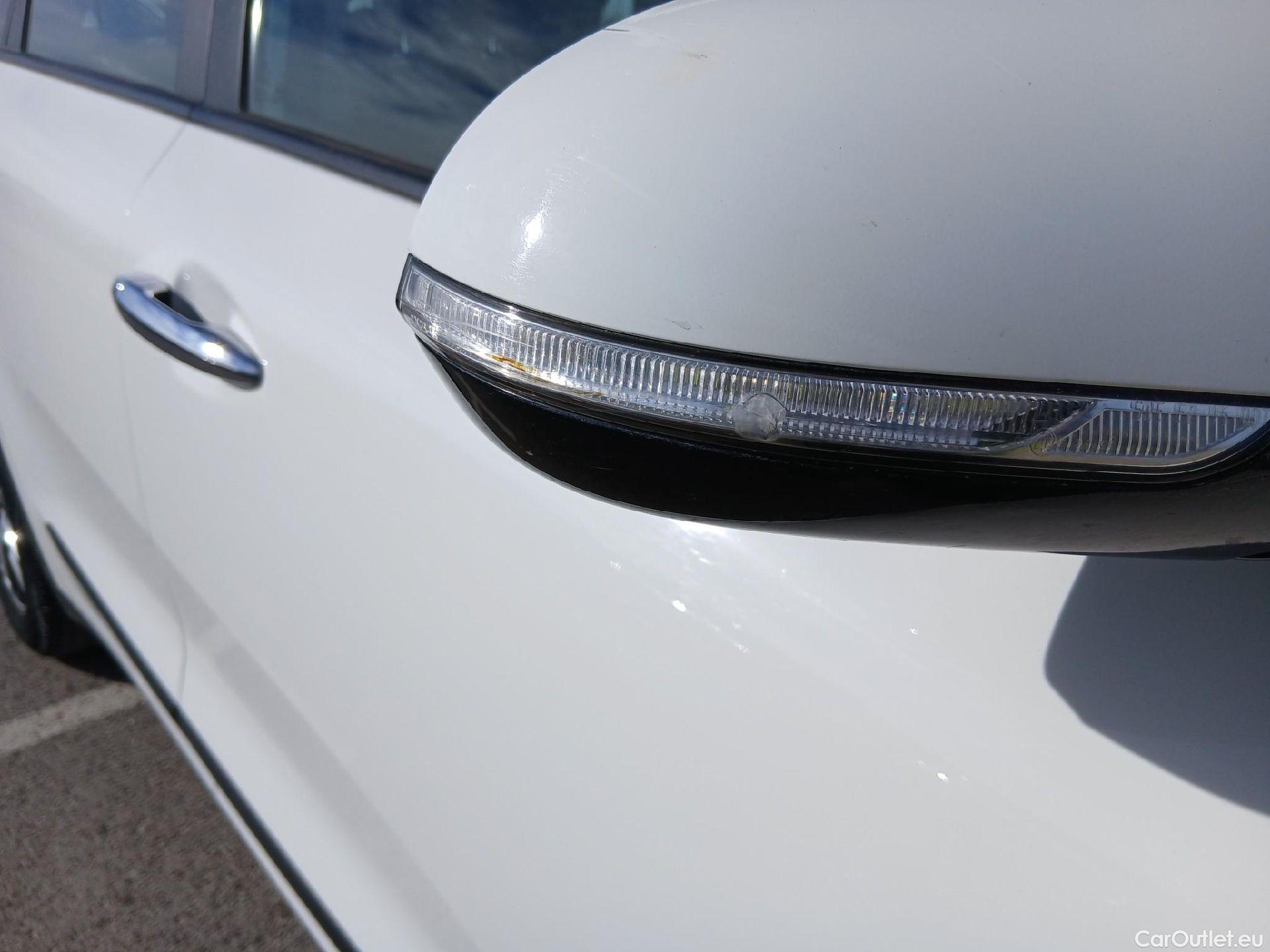  KIA  Niro KIA  / 2019 / 5P / crossover 1.6 GDi HEV 104kW (141CV) Drive #46