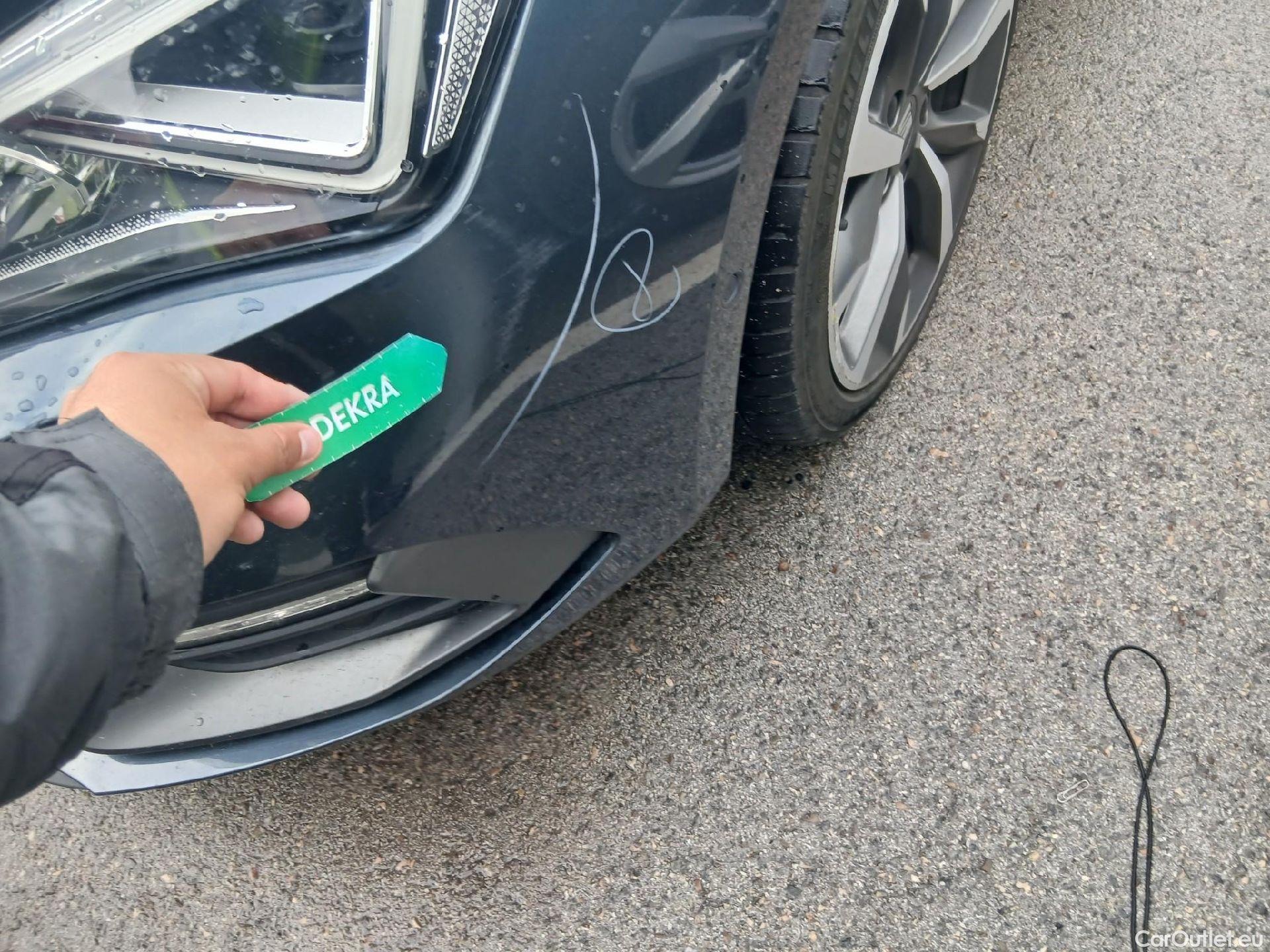  Land Rover  Discovery SEAT Nuevo León / 2020 / 5P / berlina con portón 1.4 e-Hybrid DSG-6 S&S FR Go XL(SP) #3