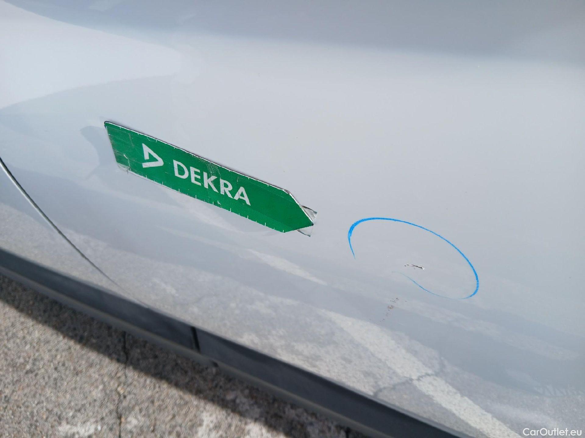  Opel   Grandland X OPEL Grandland / 2021 / 5P / todoterreno 1.5 CDTi Business Edition Auto #17