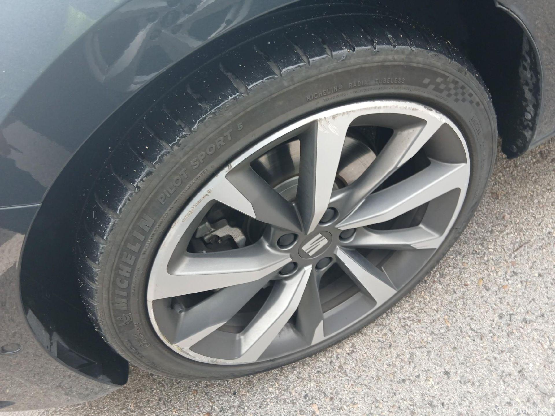  Land Rover  Discovery SEAT Nuevo León / 2020 / 5P / berlina con portón 1.4 e-Hybrid DSG-6 S&S FR Go XL(SP) #7