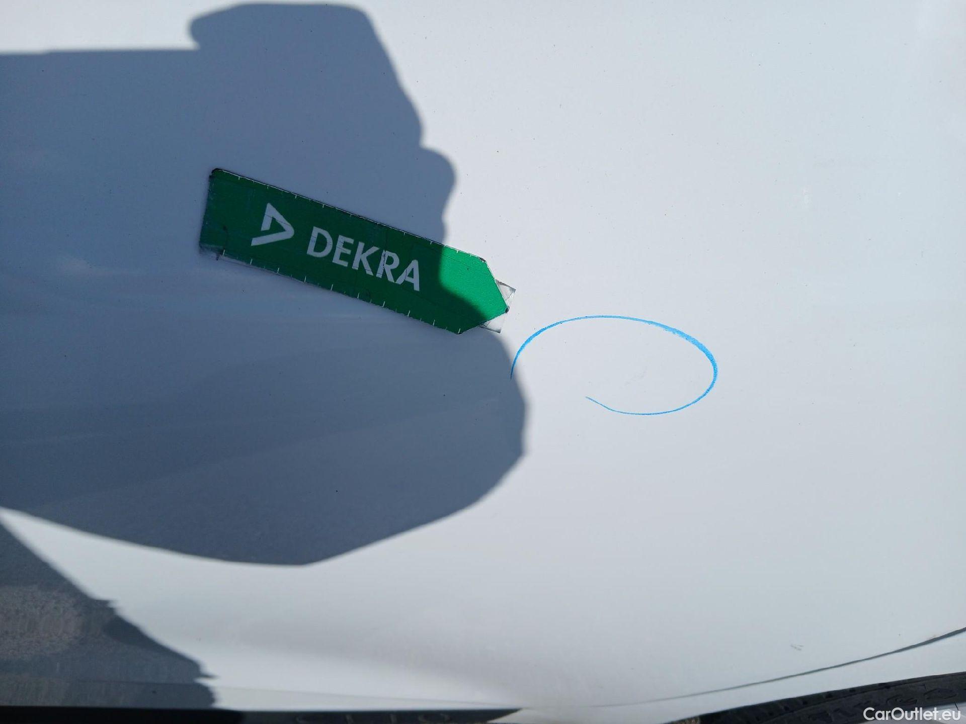  Renault  Clio RENAULT  / 2019 / 5P / berlina con portón Business Blue dCi 63 kW (85CV) #10