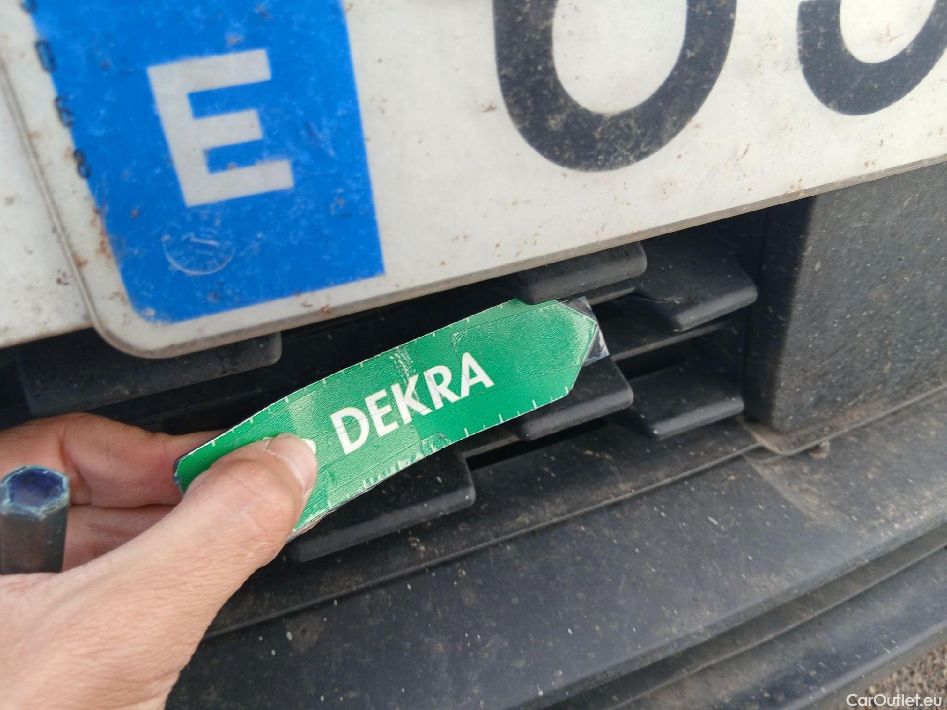  Opel   Grandland X OPEL Grandland / 2021 / 5P / todoterreno 1.5 CDTi Business Edition Auto #9