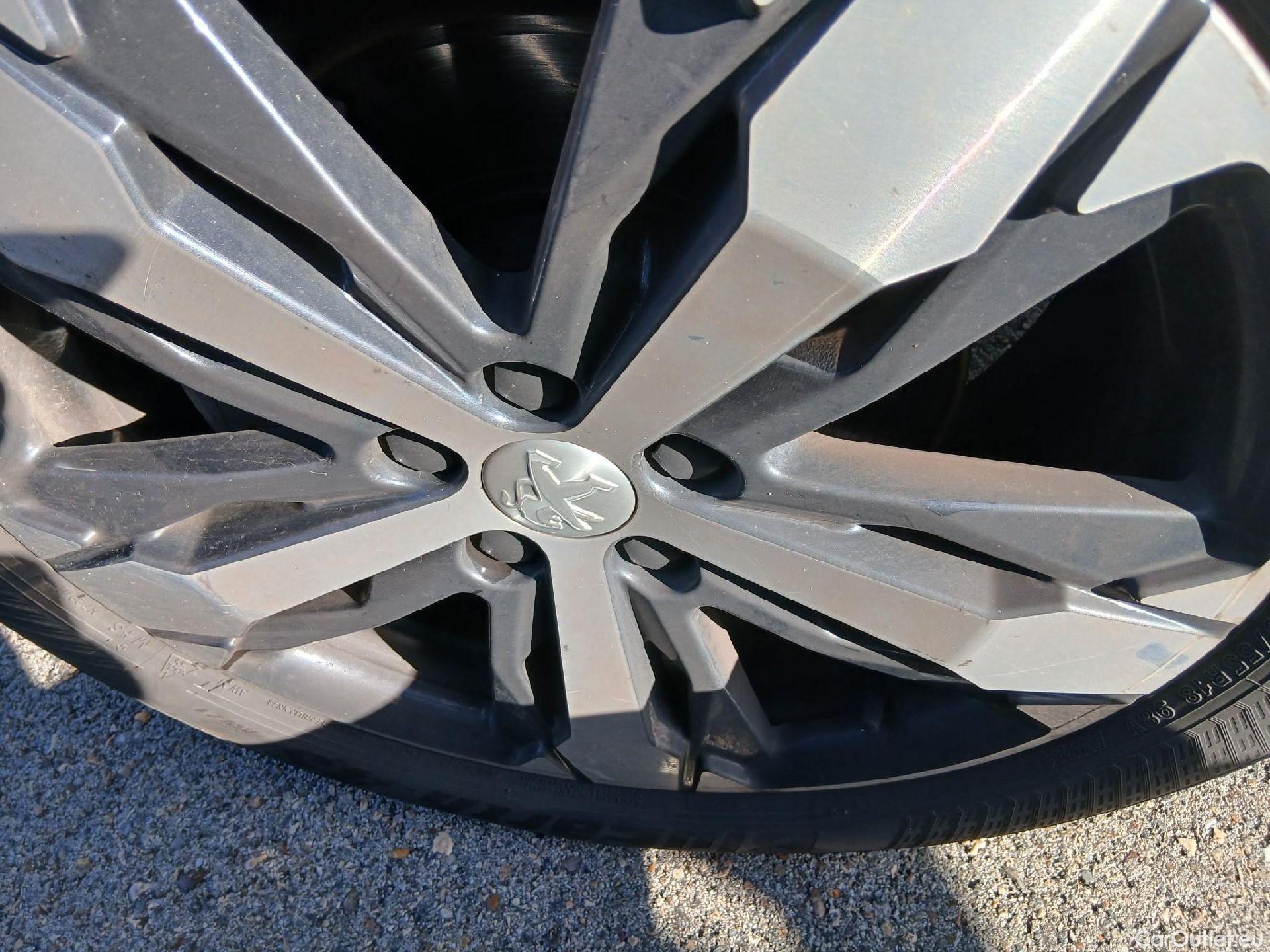  Peugeot  5008 PEUGEOT  / 2020 / 5P / todoterreno 1.5 BlueHDi 96kW (130CV) S&S Allure #2