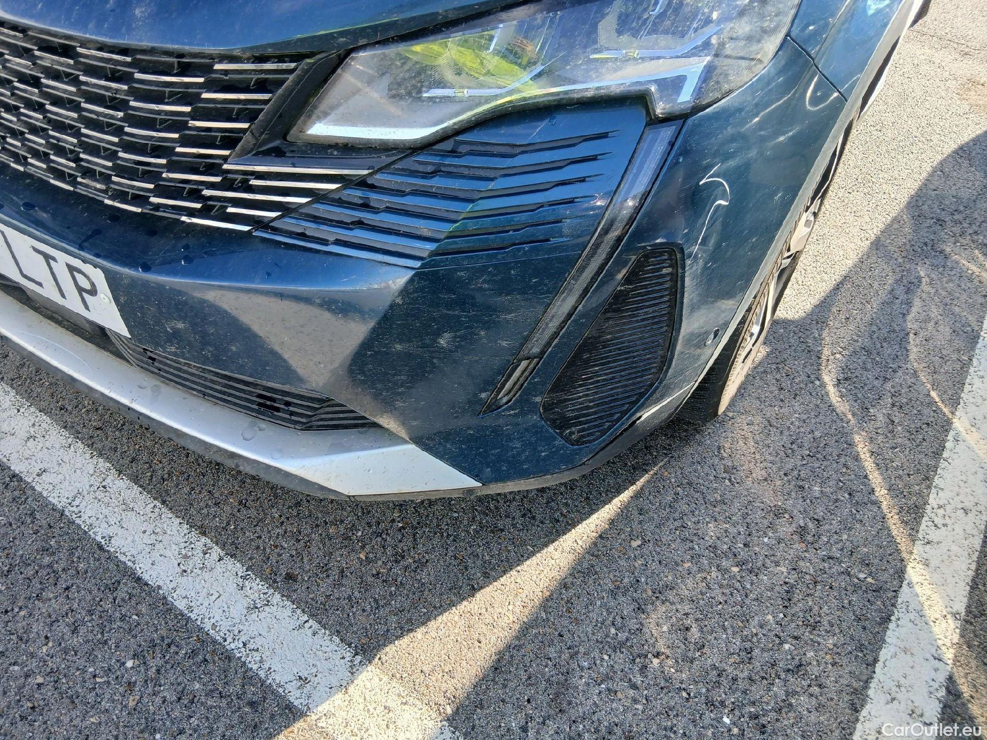  Peugeot  5008 PEUGEOT  / 2020 / 5P / todoterreno 1.5 BlueHDi 96kW (130CV) S&S Allure #19