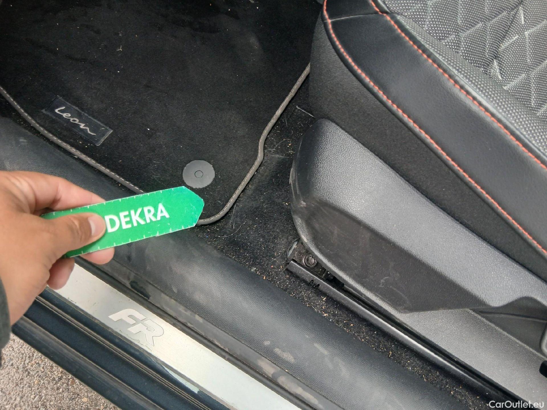  Land Rover  Discovery SEAT Nuevo León / 2020 / 5P / berlina con portón 1.4 e-Hybrid DSG-6 S&S FR Go XL(SP) #1