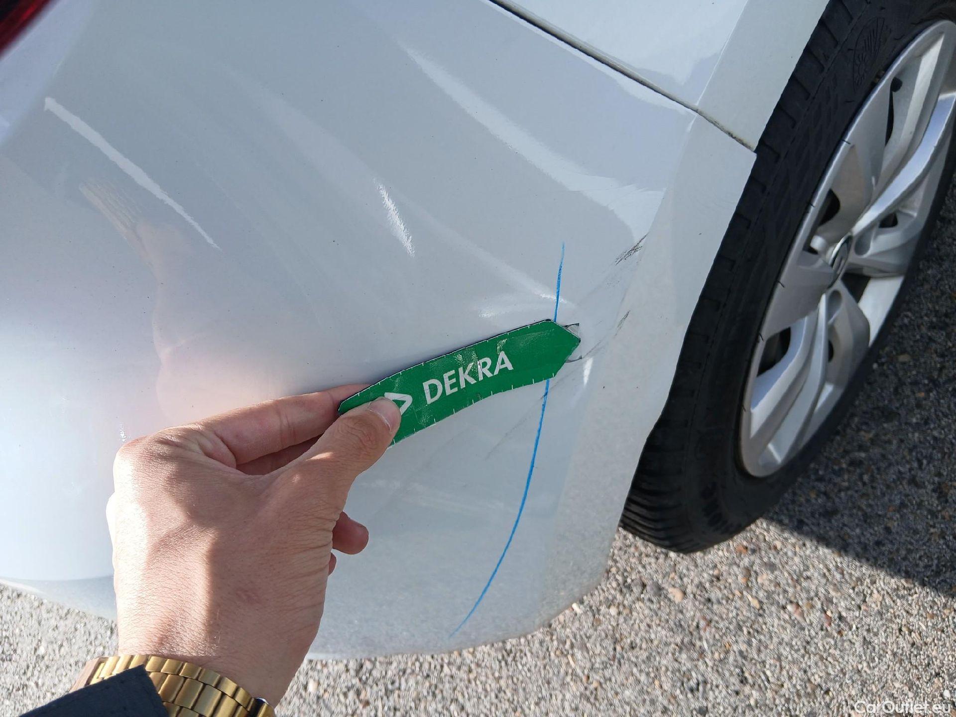  Renault  Clio RENAULT  / 2019 / 5P / berlina con portón Business Blue dCi 63 kW (85CV) #12