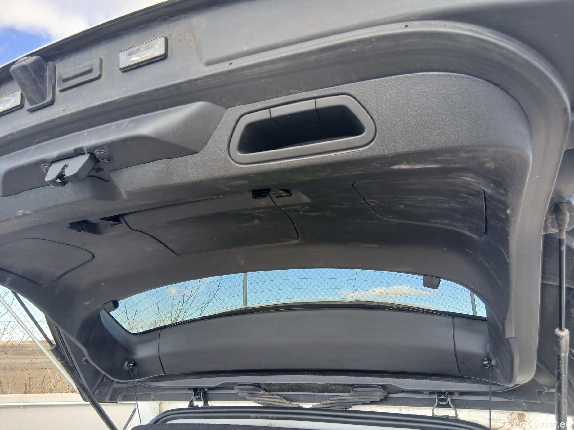  Opel   Grandland X OPEL Grandland / 2021 / 5P / todoterreno 1.5 CDTi Business Edition Auto #26