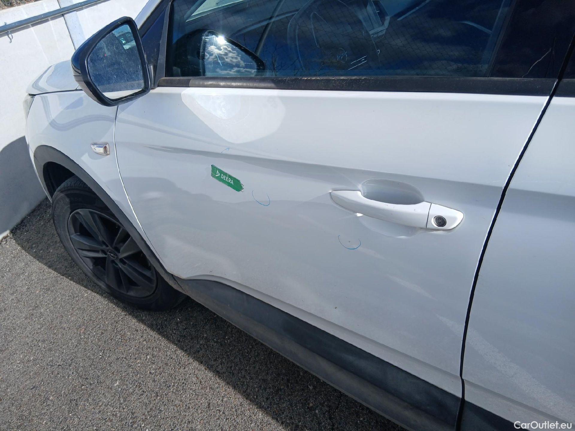  Opel   Grandland X OPEL Grandland / 2021 / 5P / todoterreno 1.5 CDTi Business Edition Auto #14