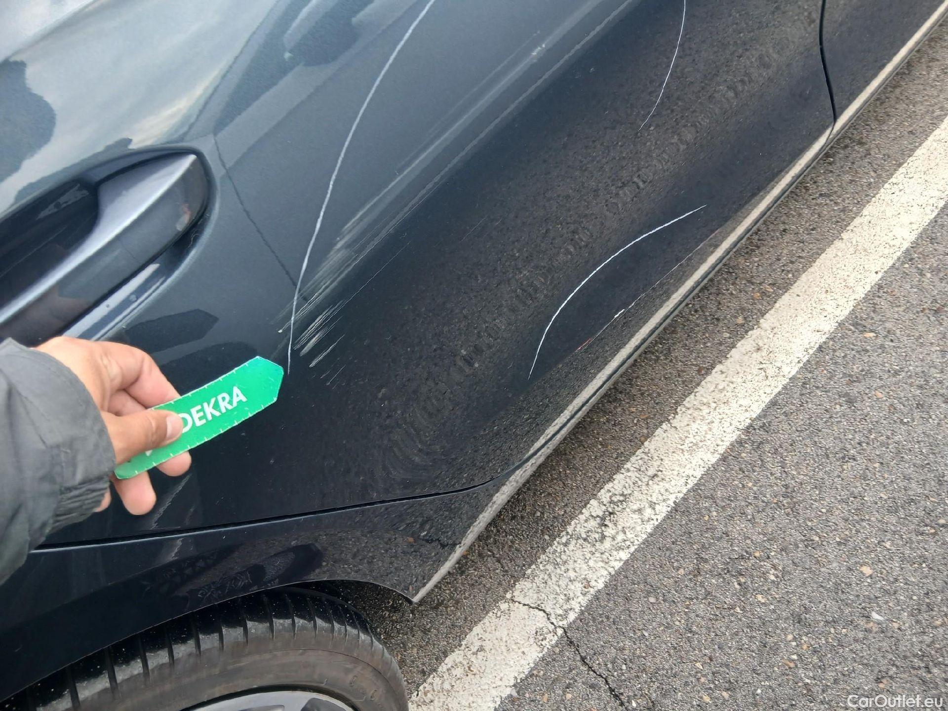  Land Rover  Discovery SEAT Nuevo León / 2020 / 5P / berlina con portón 1.4 e-Hybrid DSG-6 S&S FR Go XL(SP) #17