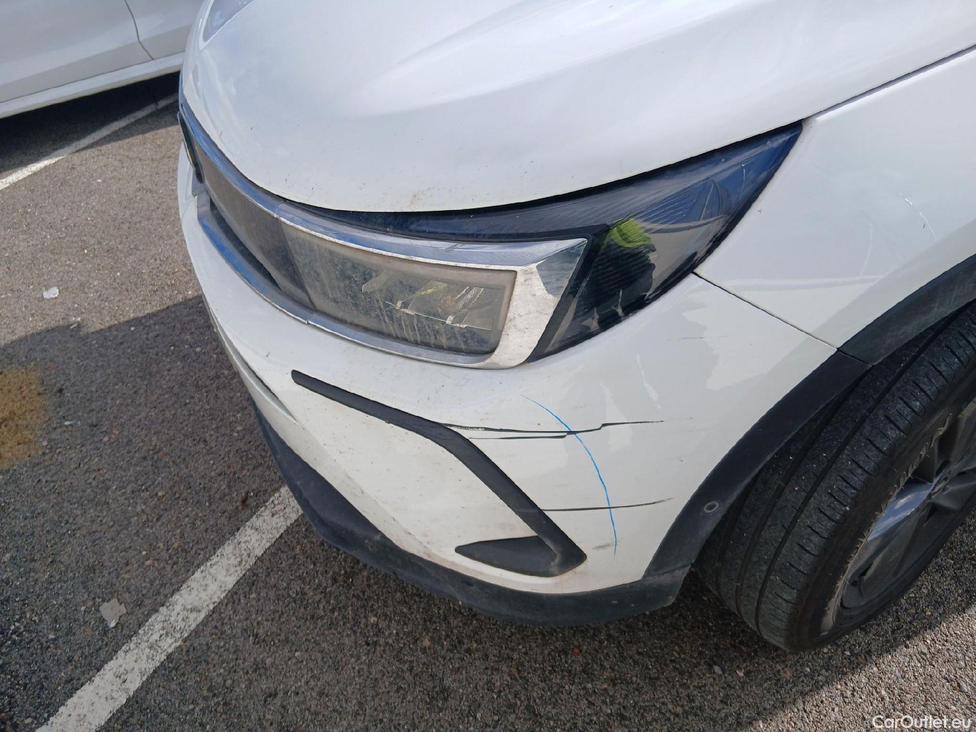  Opel   Grandland X OPEL Grandland / 2021 / 5P / todoterreno 1.5 CDTi Business Edition Auto #4