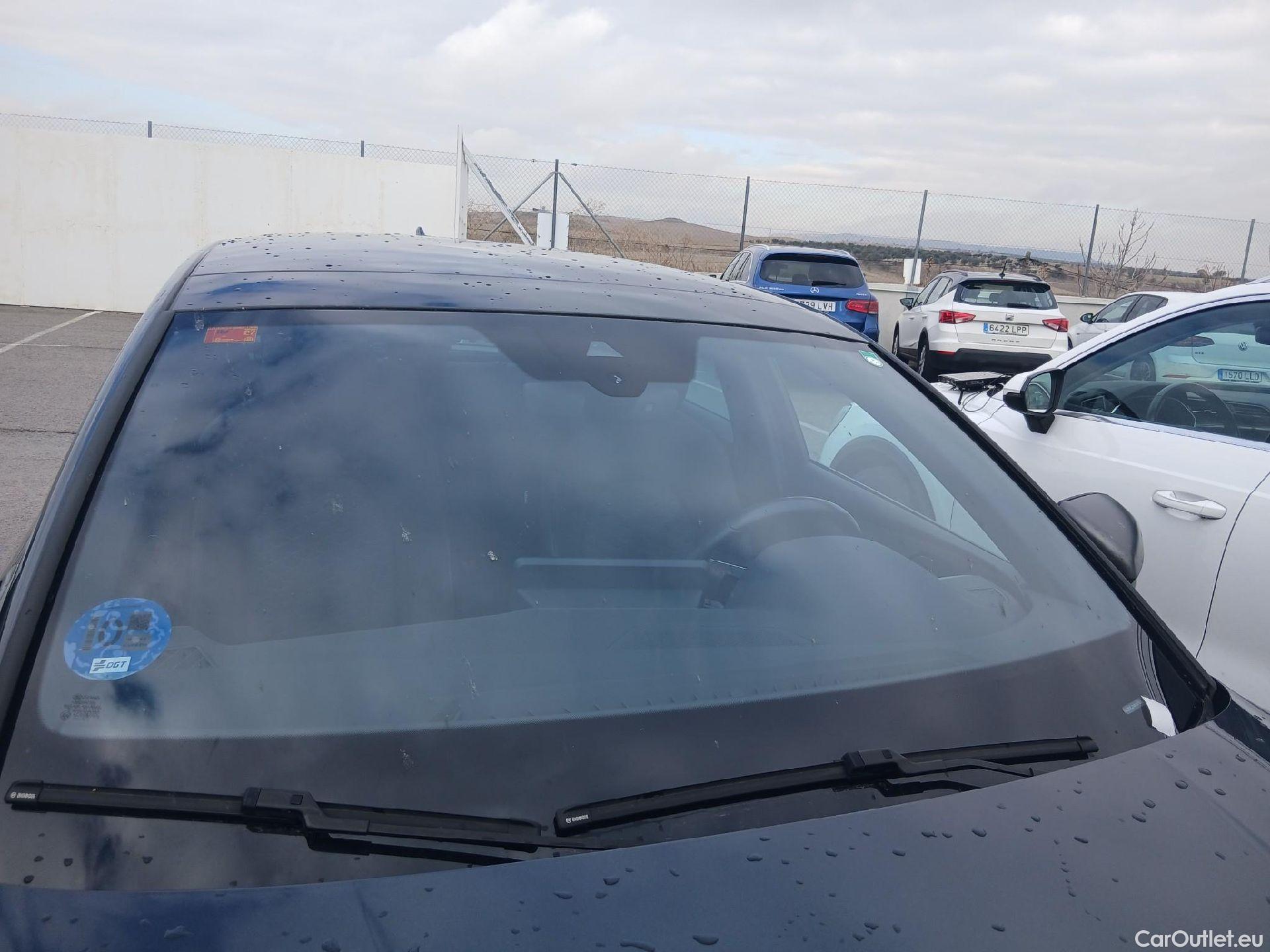  Land Rover  Discovery SEAT Nuevo León / 2020 / 5P / berlina con portón 1.4 e-Hybrid DSG-6 S&S FR Go XL(SP) #6