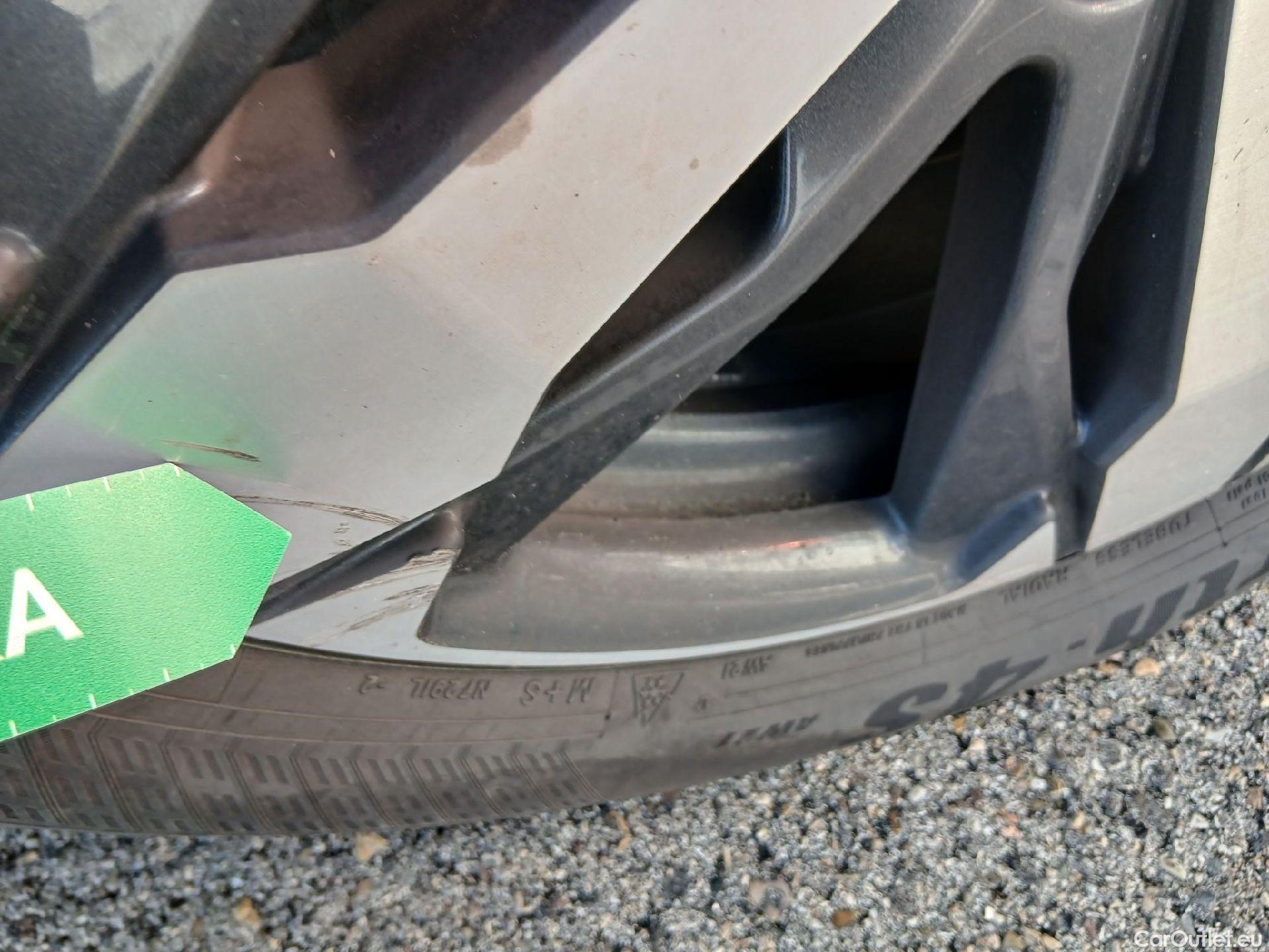  Peugeot  5008 PEUGEOT  / 2020 / 5P / todoterreno 1.5 BlueHDi 96kW (130CV) S&S Allure #10