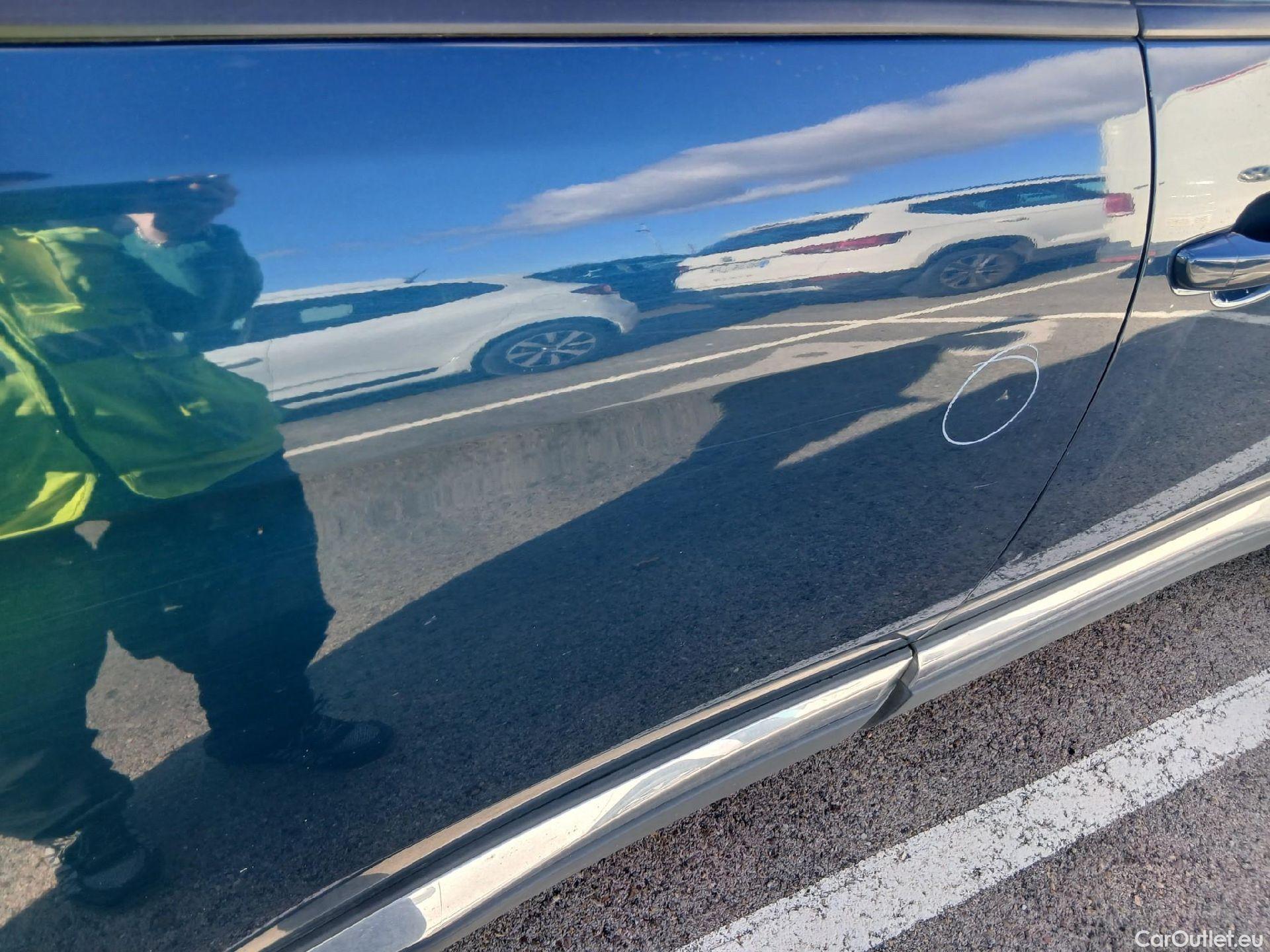  Peugeot  5008 PEUGEOT  / 2020 / 5P / todoterreno 1.5 BlueHDi 96kW (130CV) S&S Allure #29