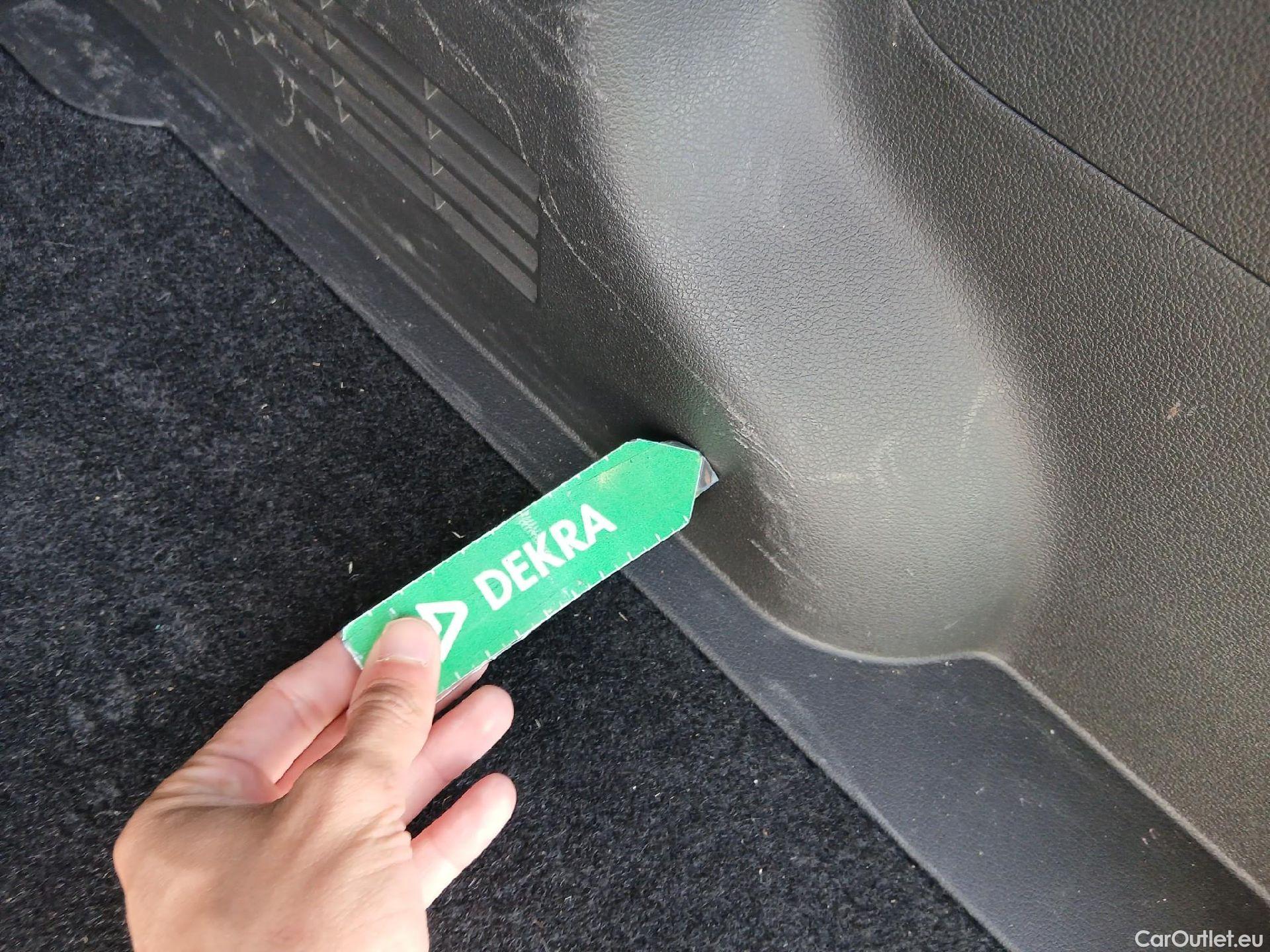  Hyundai  Konna HYUNDAI Kona / 2020 / 5P / todoterreno 1.0 TGDI Maxx 4X2 #33