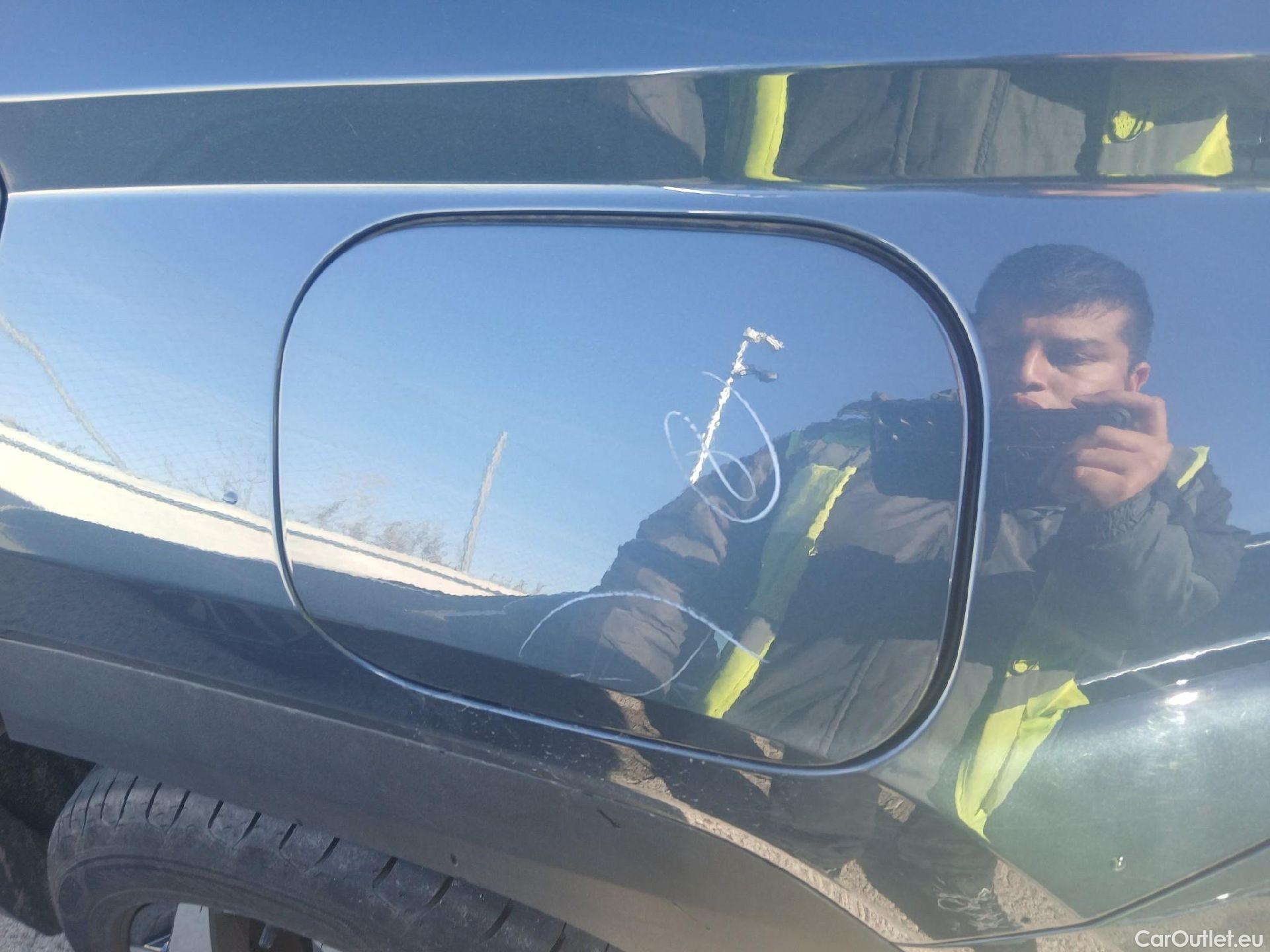  Hyundai  Tucson HYUNDAI  / 2020 / 5P / todoterreno 1.6 TGDI 169kW HEV Tecno Auto 2C #17