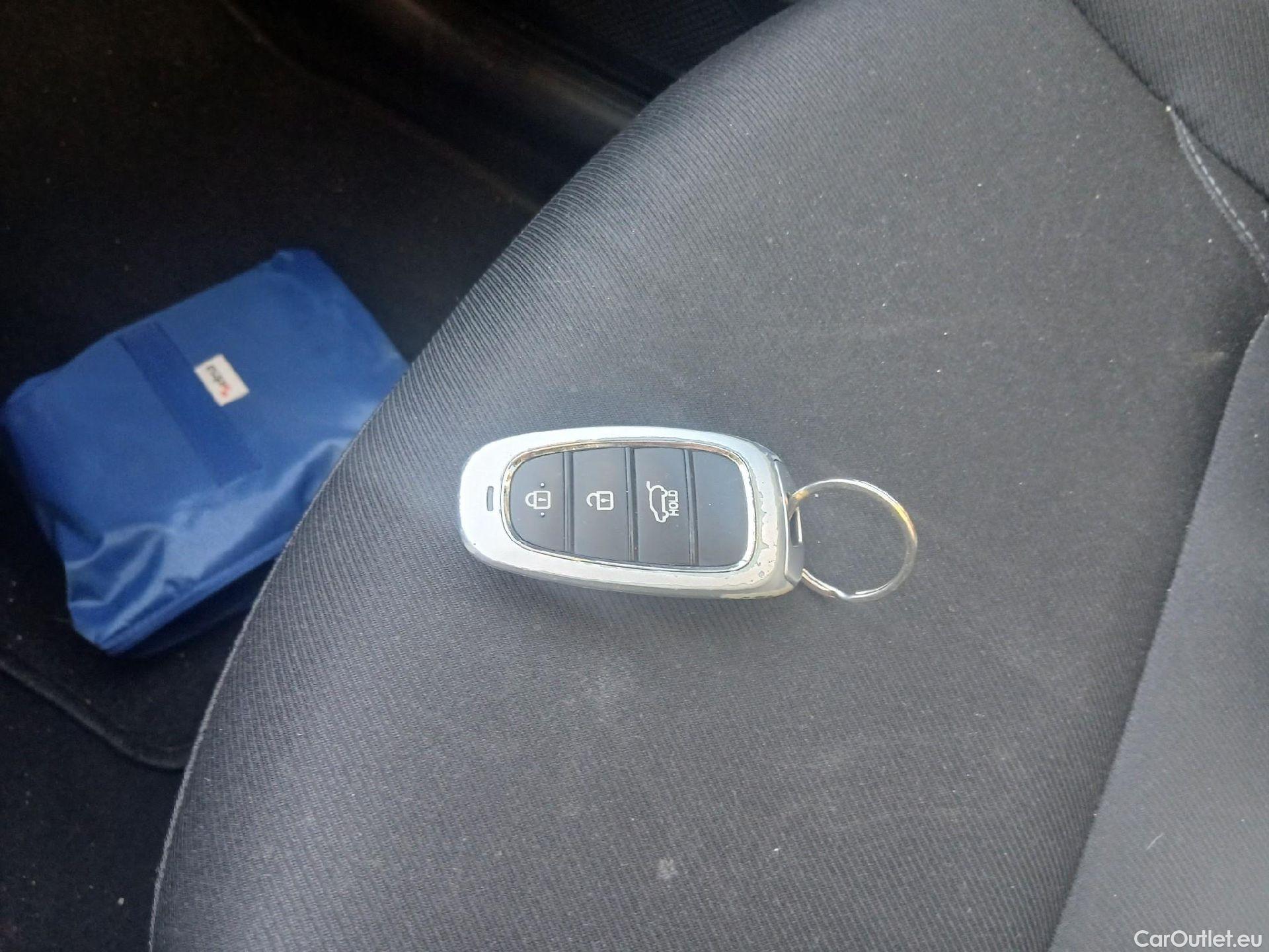  Hyundai  Tucson HYUNDAI  / 2020 / 5P / todoterreno 1.6 TGDI 169kW HEV Tecno Auto 2C #1