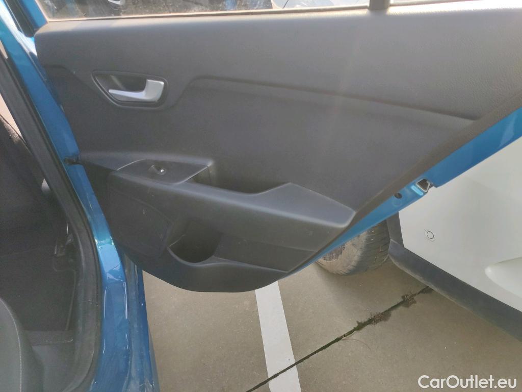  KIA  Rio KIA  / 2020 / 5P / berlina con portón 1.0 T-GDi 74kW (100CV) MHEV iMT Concept #34