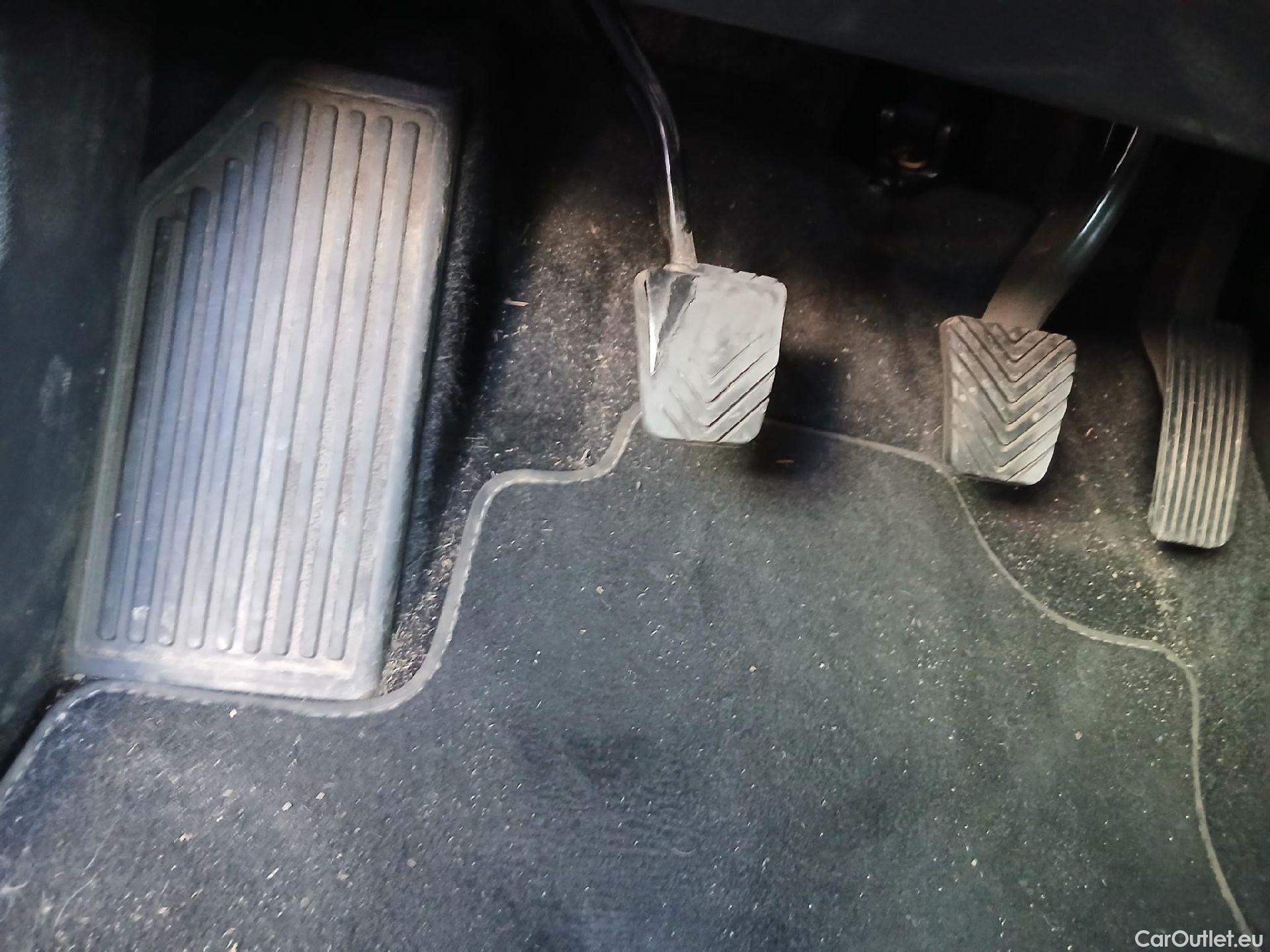  KIA  XCeed KIA  / 2019 / 5P / todoterreno 1.0 T-GDi Drive 88kW (120CV) #2