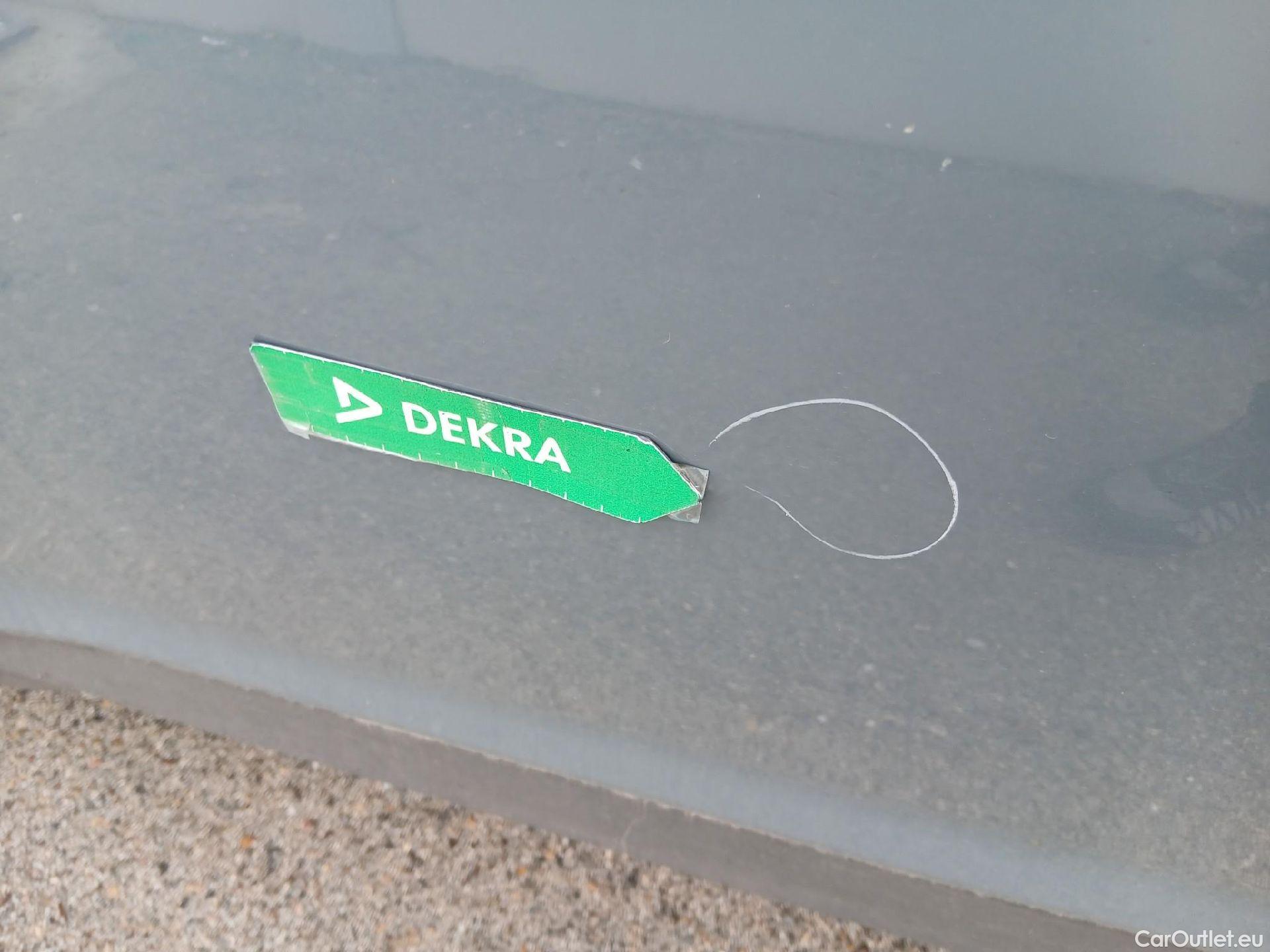  Hyundai  Konna HYUNDAI Kona / 2020 / 5P / todoterreno 1.0 TGDI Maxx 4X2 #12