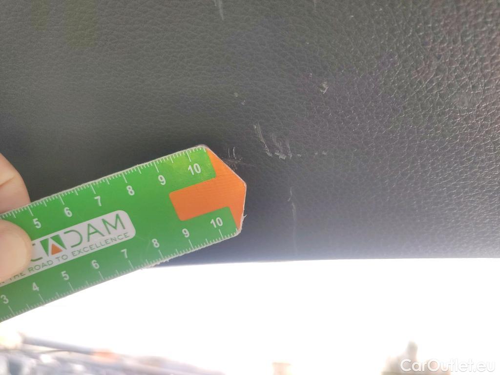  KIA  Rio KIA  / 2020 / 5P / berlina con portón 1.0 T-GDi 74kW (100CV) MHEV iMT Concept #31