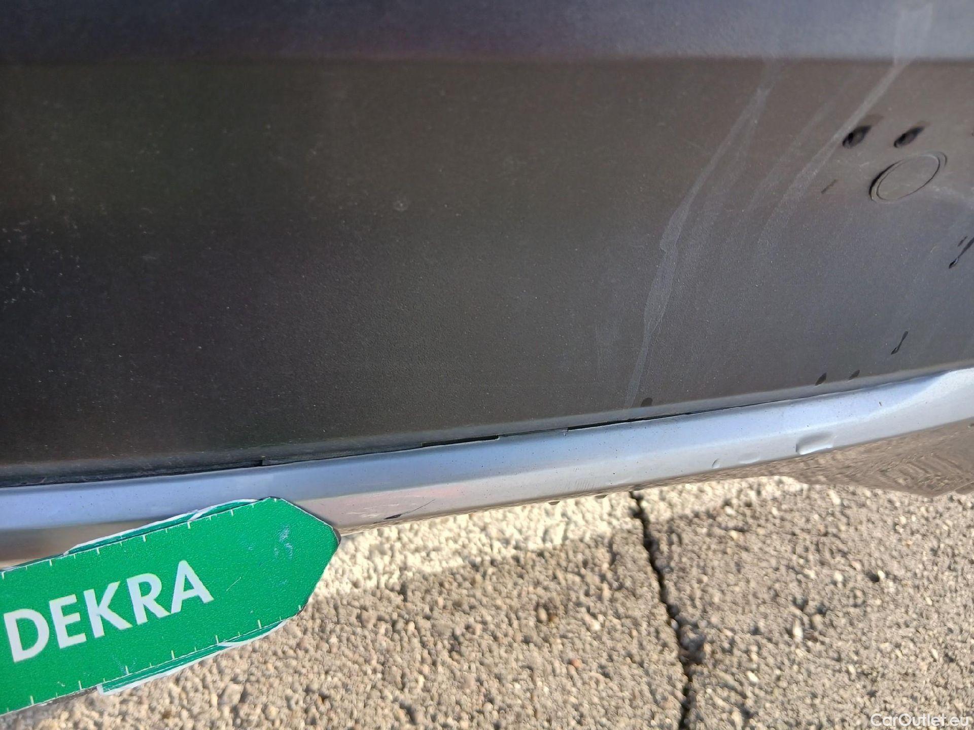  KIA  XCeed KIA  / 2019 / 5P / todoterreno 1.0 T-GDi Drive 88kW (120CV) #19