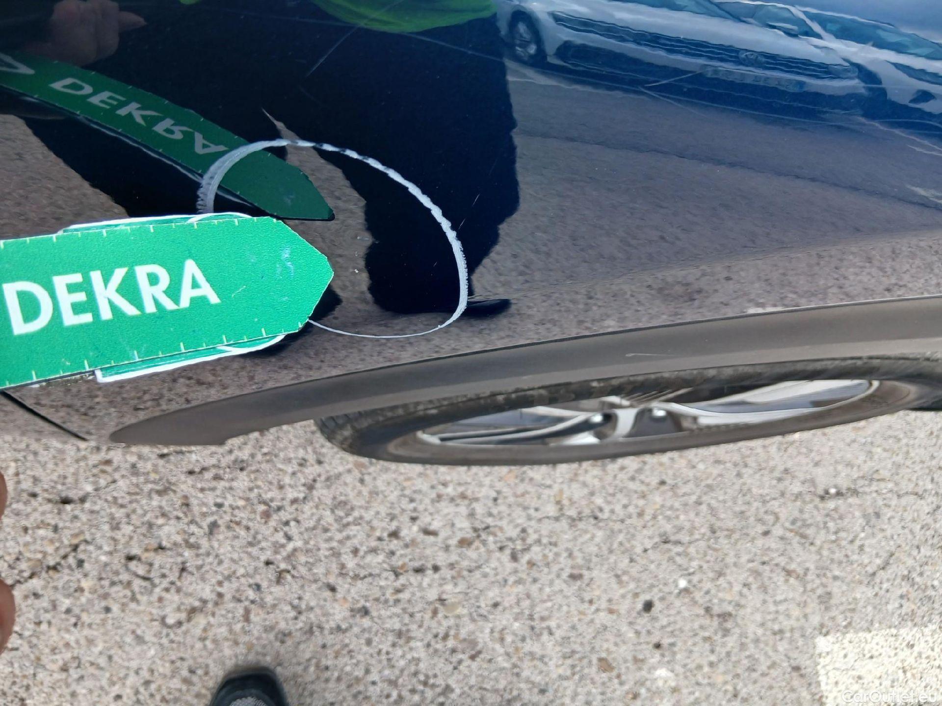  KIA  Niro KIA  / 2019 / 5P / crossover 1.6 GDi PHEV 104kW (141CV) Drive #41