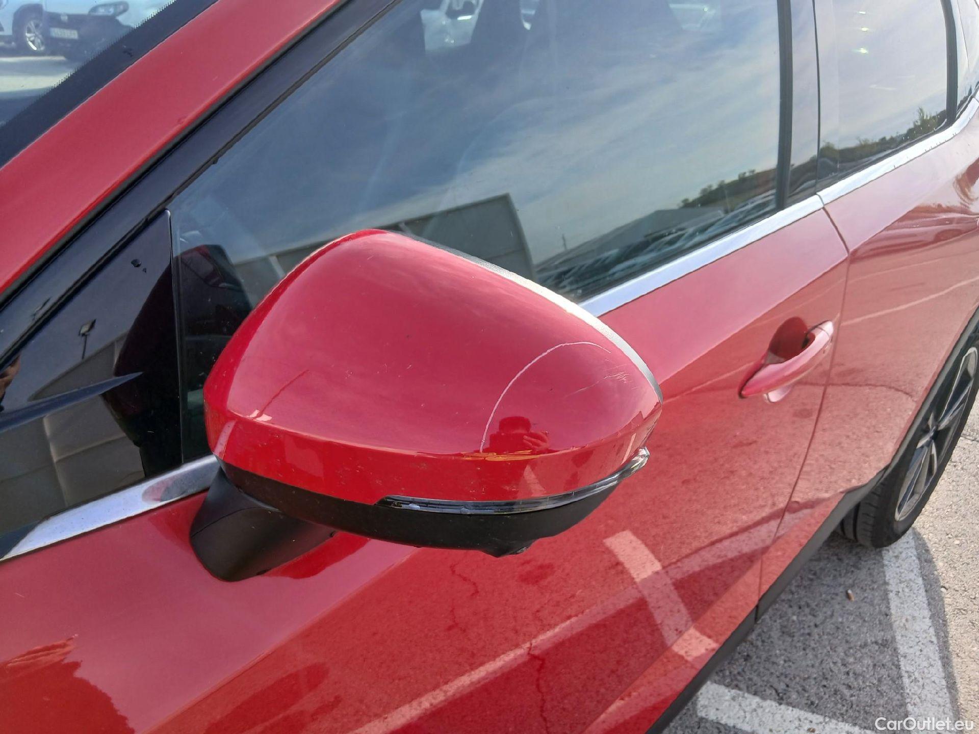  Nissan  Qashqai NISSAN  / 2021 / 5P / todoterreno DIG-T 116kW mHEV Xtronic Tekna #16