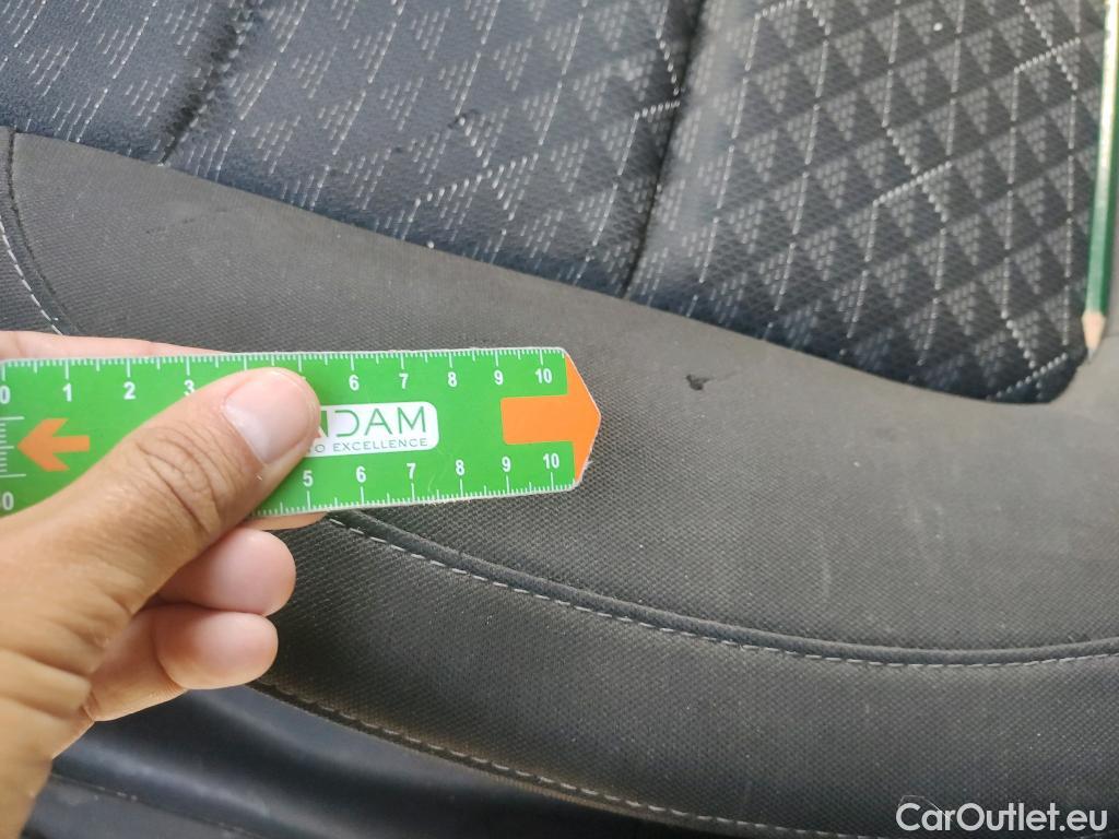  KIA  Rio KIA  / 2020 / 5P / berlina con portón 1.0 T-GDi 74kW (100CV) MHEV iMT Concept #21