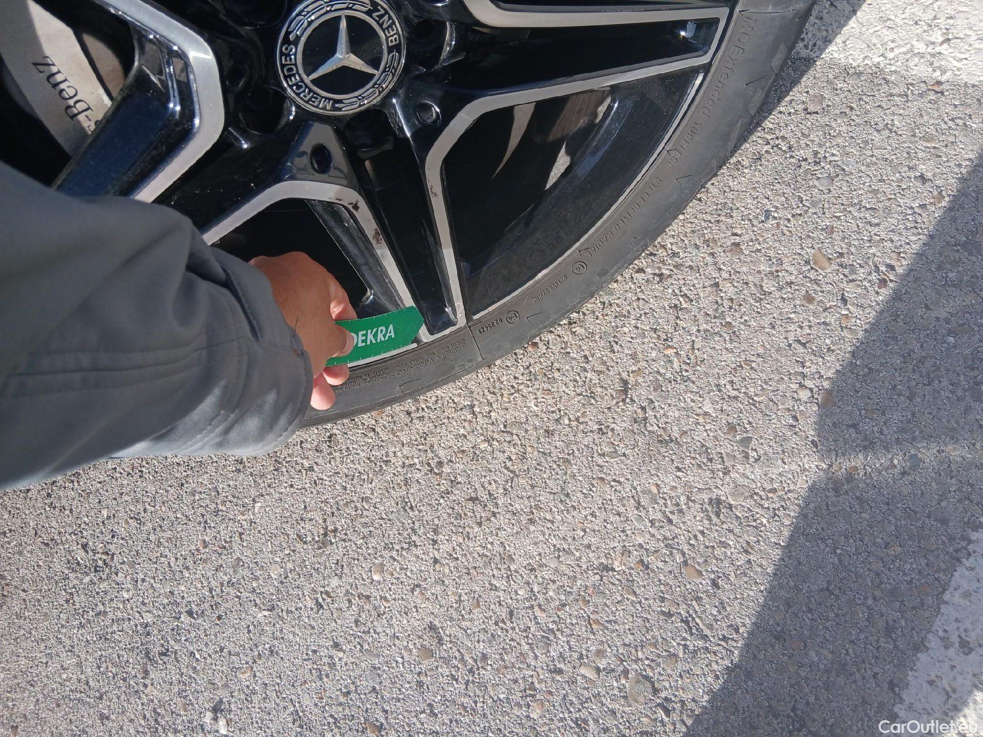  Mercedes  G-Klasee MERCEDES-BENZ GLC Coupé / 2019 / 5P / coupé GLC 220 d 4MATIC #36