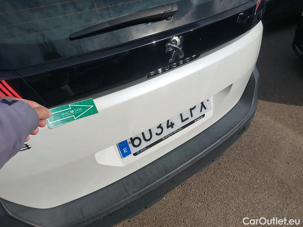  Peugeot  5008 PEUGEOT  / 2020 / 5P / todoterreno 1.2 PureTech 96KW S&S Active Pack EAT8 #1