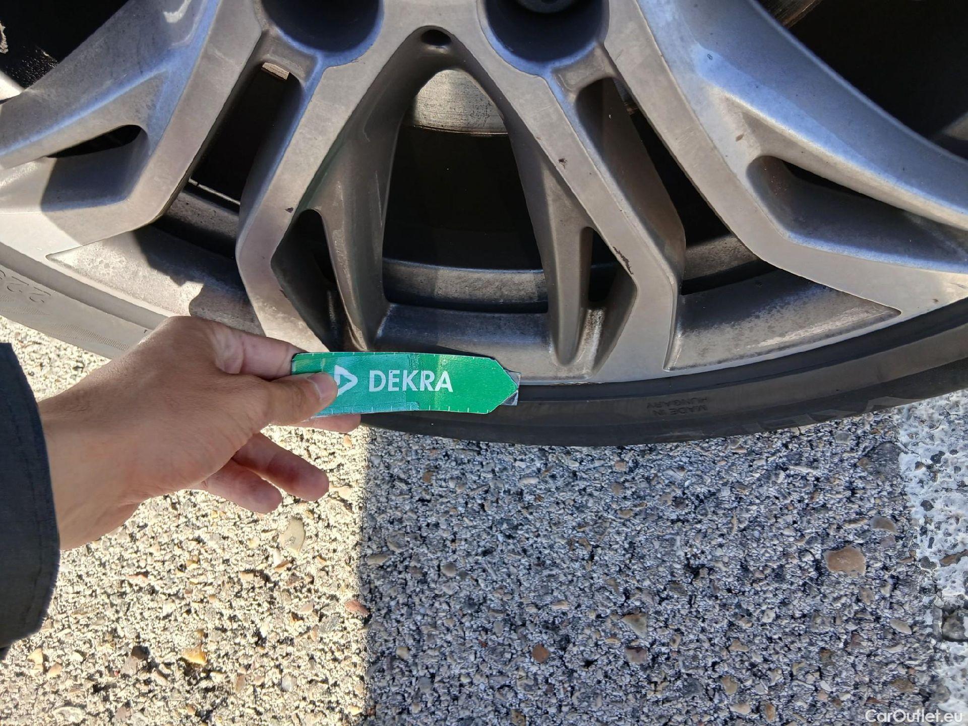  Bmw  X1 BMW  sDrive18i (CX2) #37