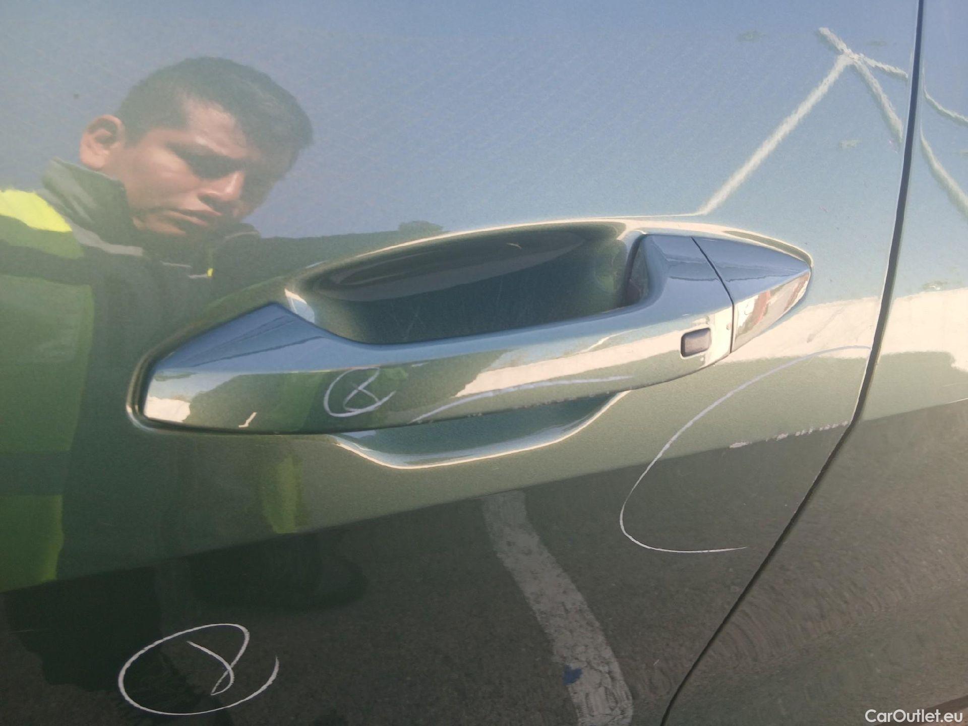  KIA  Sportage KIA  / 2022 / 5P / todoterreno 1.6 T-GDi HEV 171kW (230CV) GT-line 4X2 #16