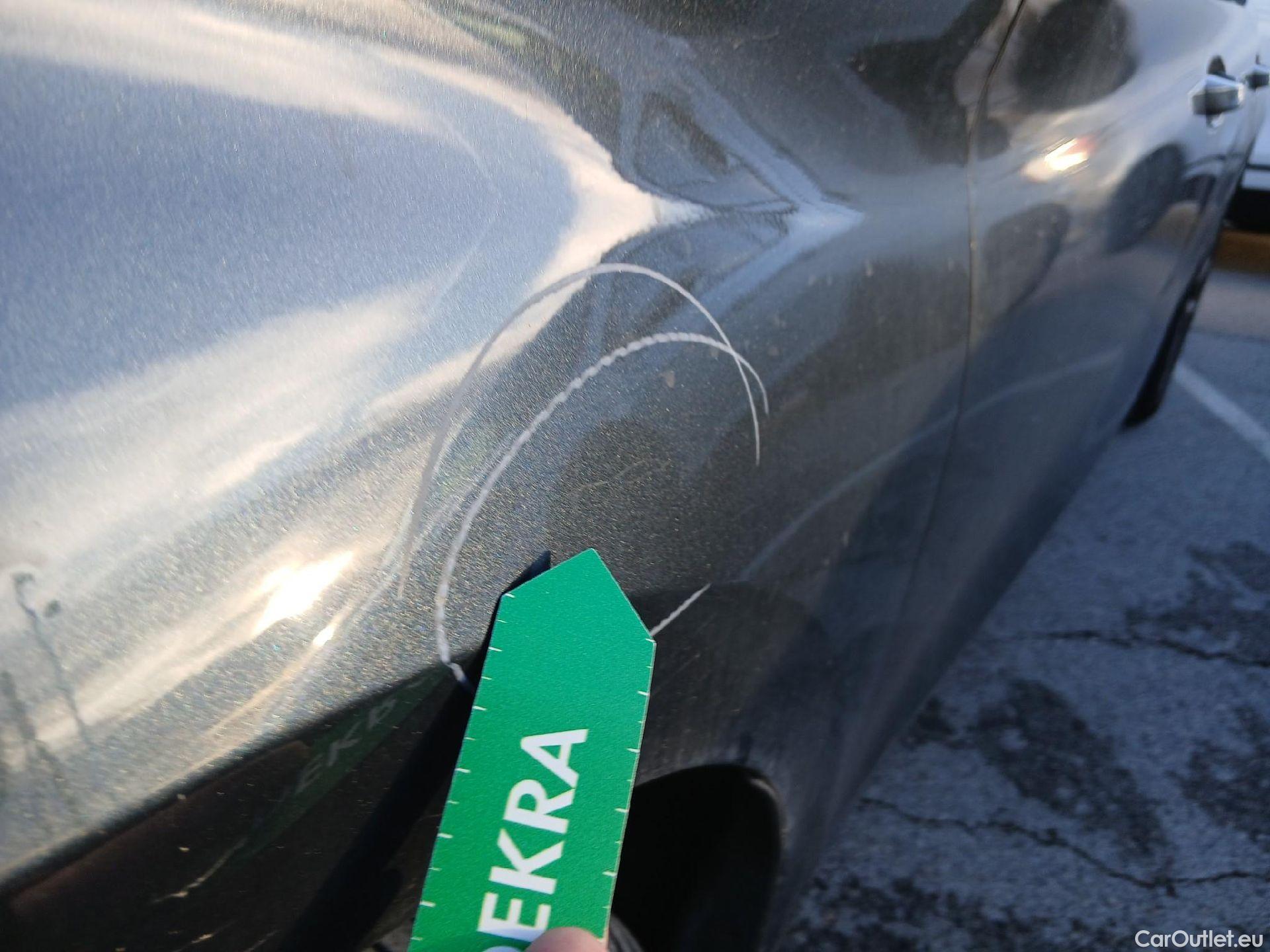  Seat  Leon SEAT Nuevo León / 2020 / 5P / familiar SP 2.0 TDI 85kW Reference Go #23