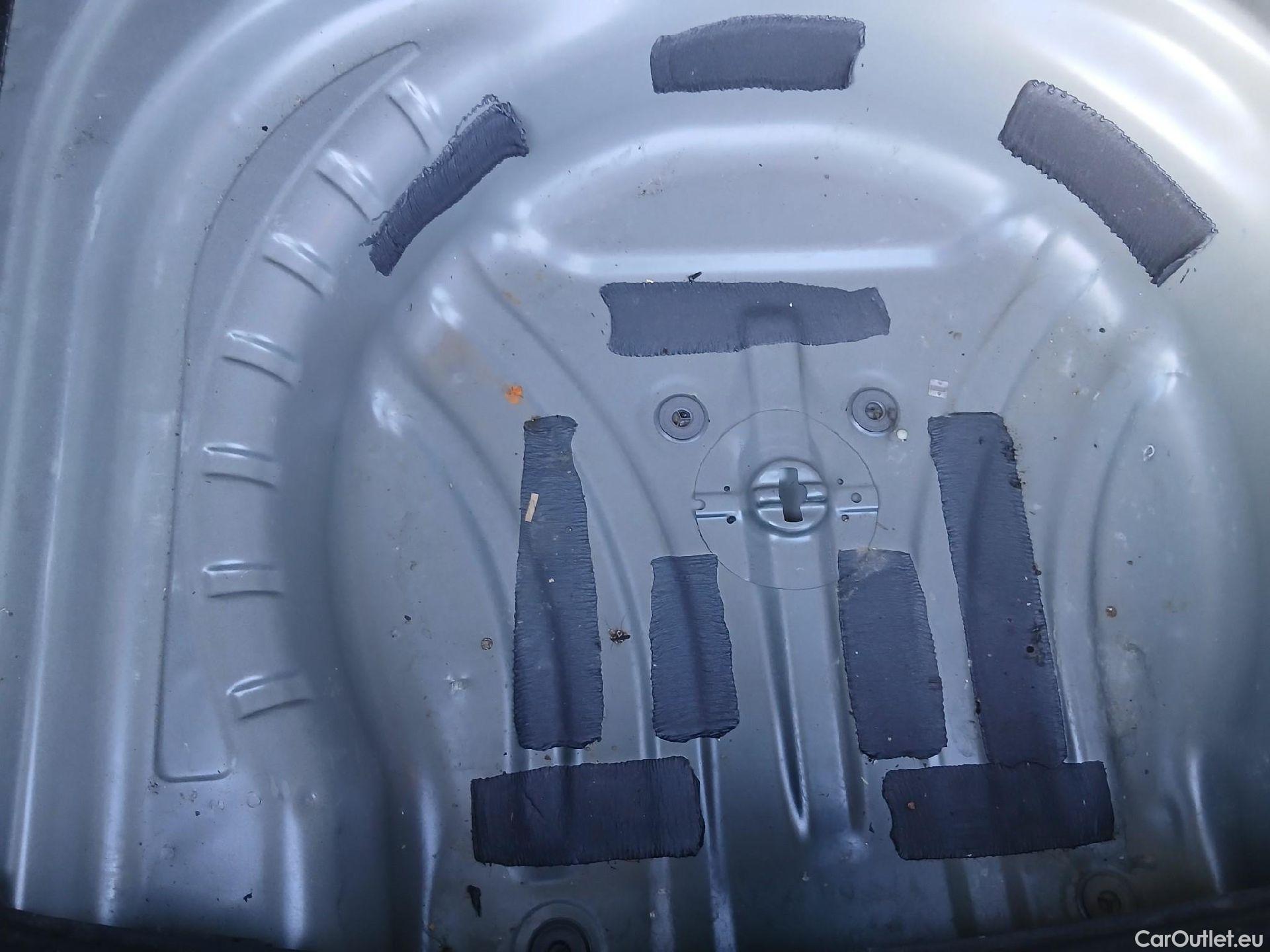  Seat  Leon SEAT Nuevo León / 2020 / 5P / familiar SP 2.0 TDI 85kW Reference Go #47