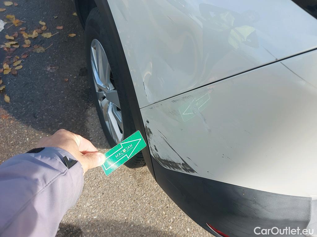  Peugeot  5008 PEUGEOT  / 2020 / 5P / todoterreno 1.2 PureTech 96KW S&S Active Pack EAT8 #17