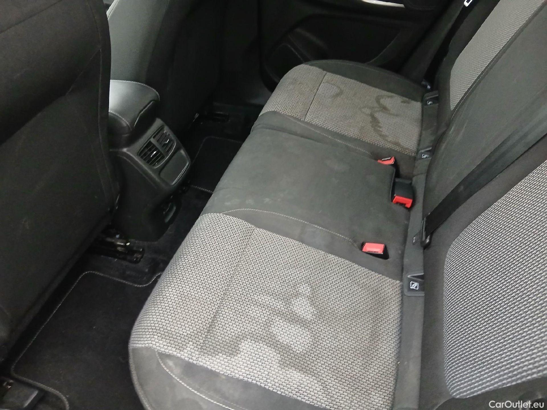  Opel   Grandland X OPEL Grandland / 2021 / 5P / todoterreno 1.5 CDTi Business Edition Auto #16