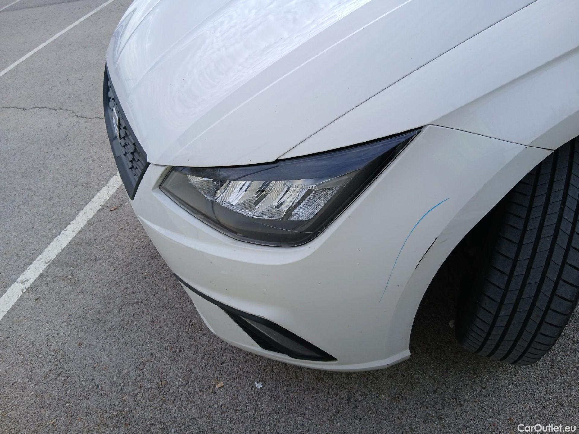  Seat  Ibiza SEAT  / 2017 / 5P / berlina con portón 1.0 MPI 59kW (80CV) Reference Plus(SP) #4