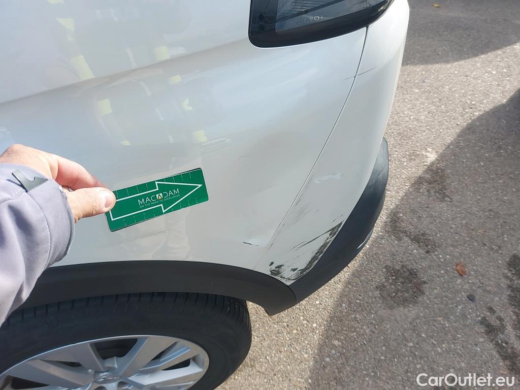  Peugeot  5008 PEUGEOT  / 2020 / 5P / todoterreno 1.2 PureTech 96KW S&S Active Pack EAT8 #5