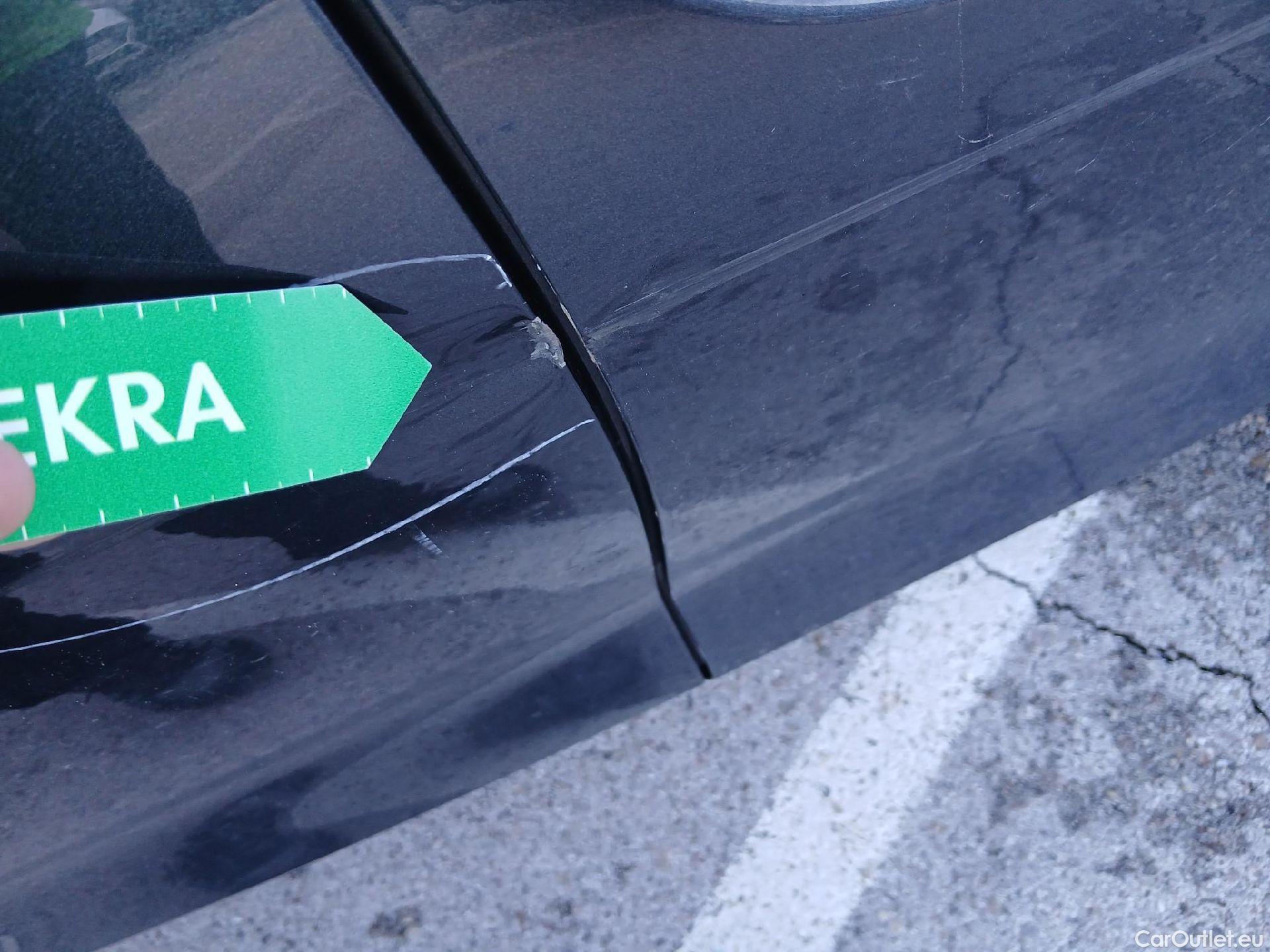  Seat  Leon SEAT Nuevo León / 2020 / 5P / familiar SP 2.0 TDI 85kW Reference Go #41