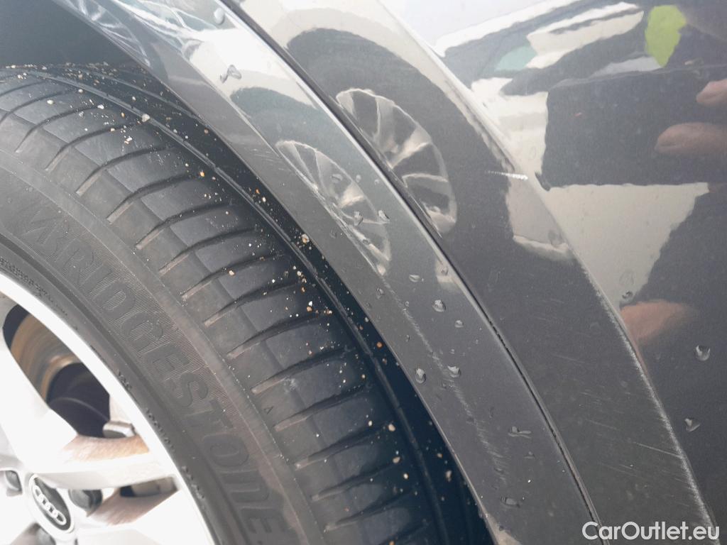  Audi  Q5 AUDI  / 2016 / 5P / todoterreno Design 35 TDI 120kW S tronic (AC) #28