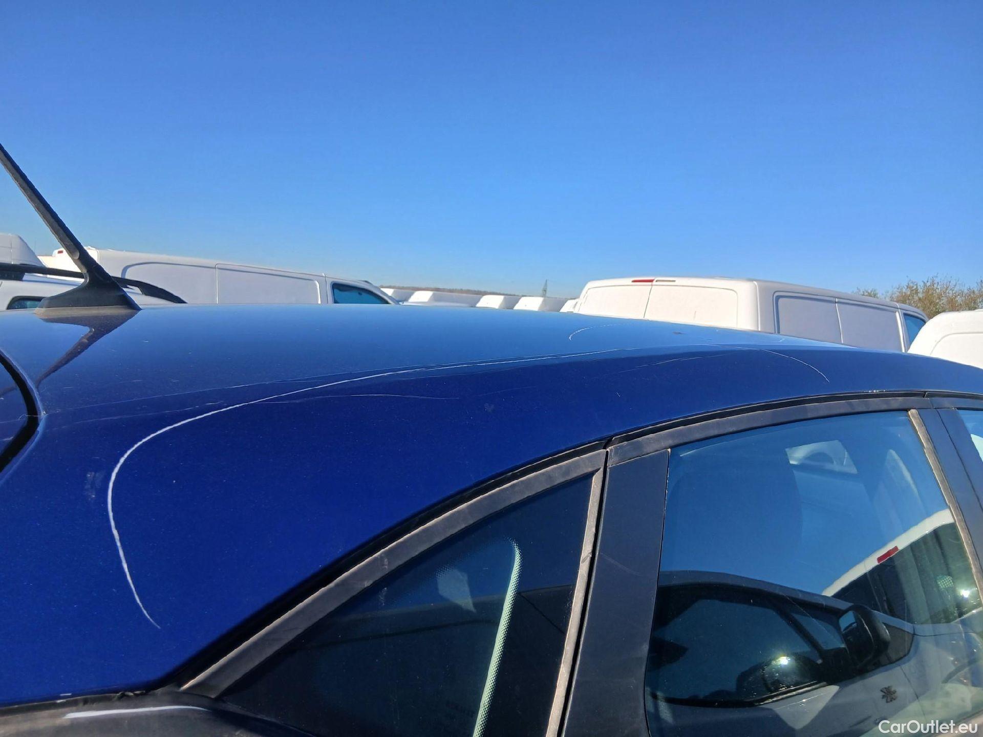  Renault  Captur RENAULT  / 2020 / 5P / todoterreno Intens TCe 90 #35