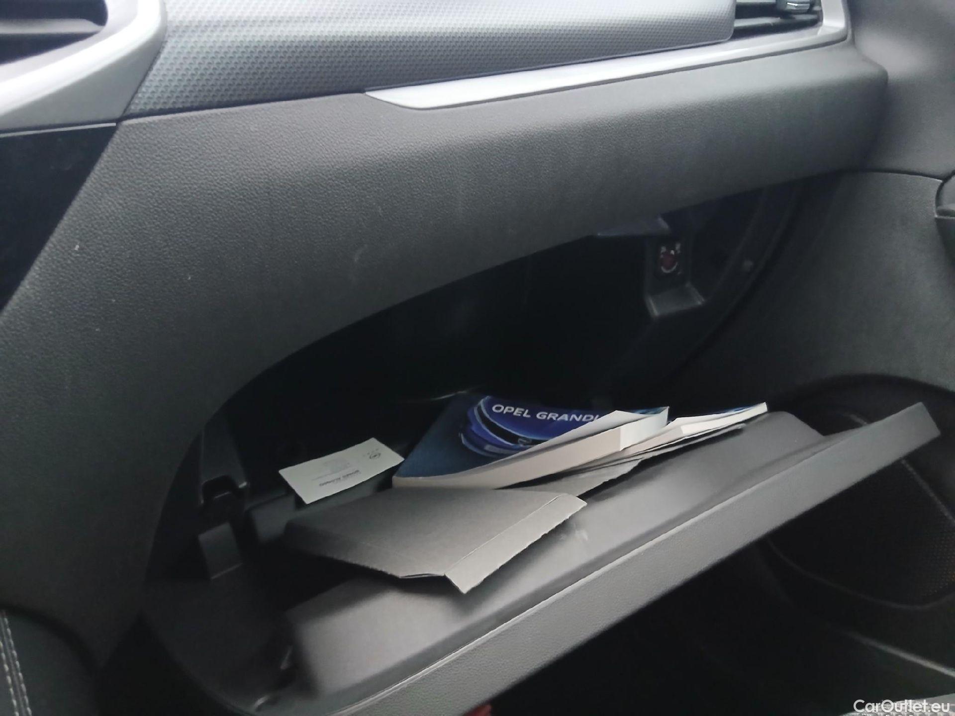  Opel   Grandland X OPEL Grandland / 2021 / 5P / todoterreno 1.5 CDTi Business Edition Auto #2
