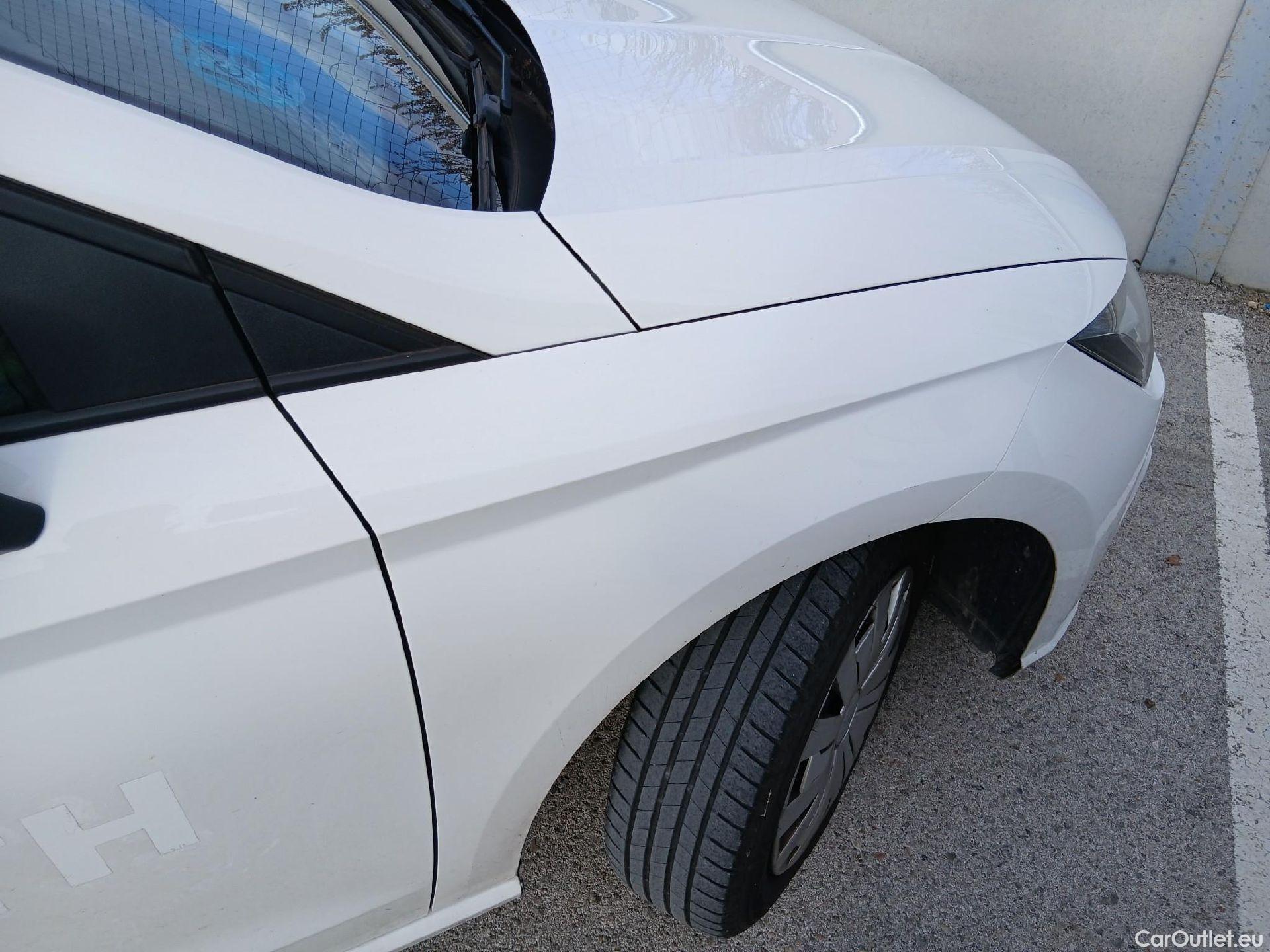  Seat  Ibiza SEAT  / 2017 / 5P / berlina con portón 1.0 MPI 59kW (80CV) Reference Plus(SP) #24