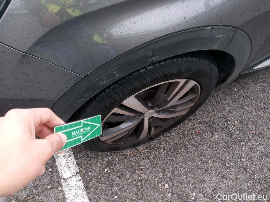  Peugeot  3008 PEUGEOT  Hybrid / 2020 / 5P / todoterreno 225 e-EAT8 Allure #2