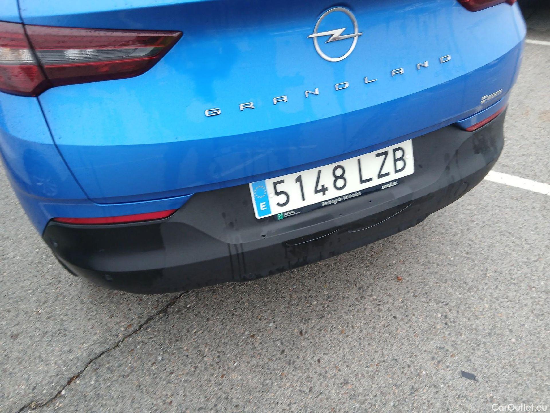  Opel   Grandland X OPEL Grandland / 2021 / 5P / todoterreno 1.5 CDTi Business Edition Auto #17