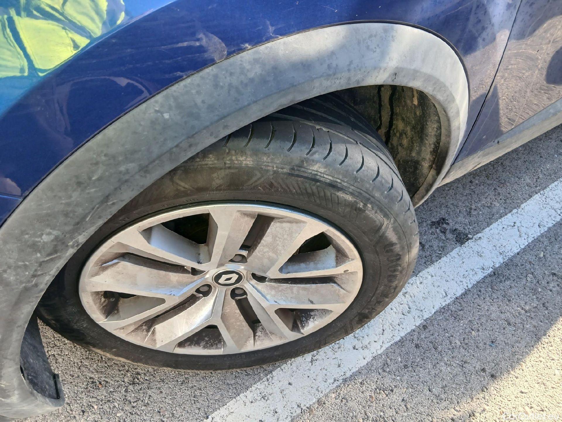  Renault  Captur RENAULT  / 2020 / 5P / todoterreno Intens TCe 90 #4