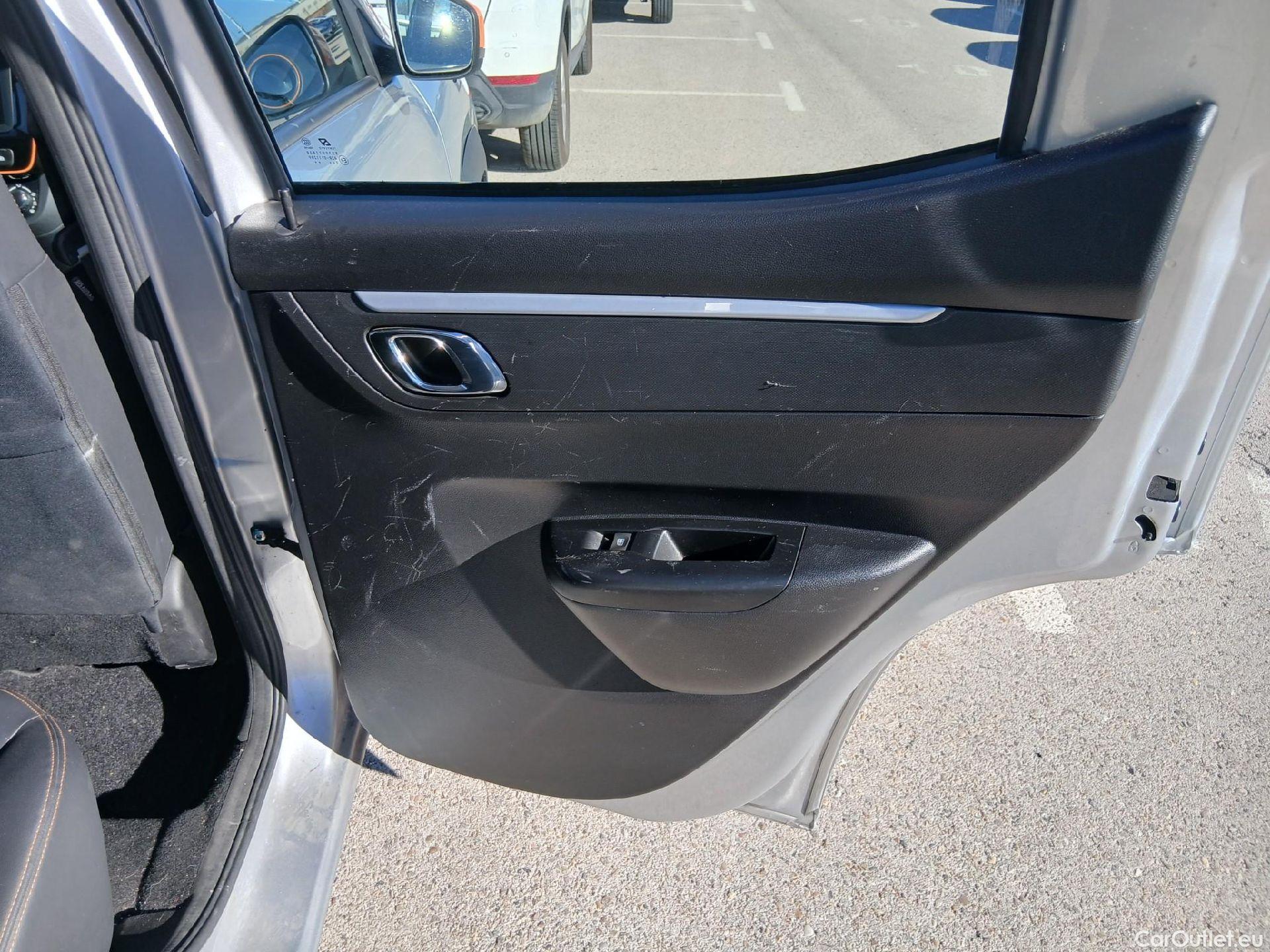  Dacia  Spring DACIA  / 2021 / 5P / berlina con portón Comfort Plus Electric 33kW (45CV) (AC) #16